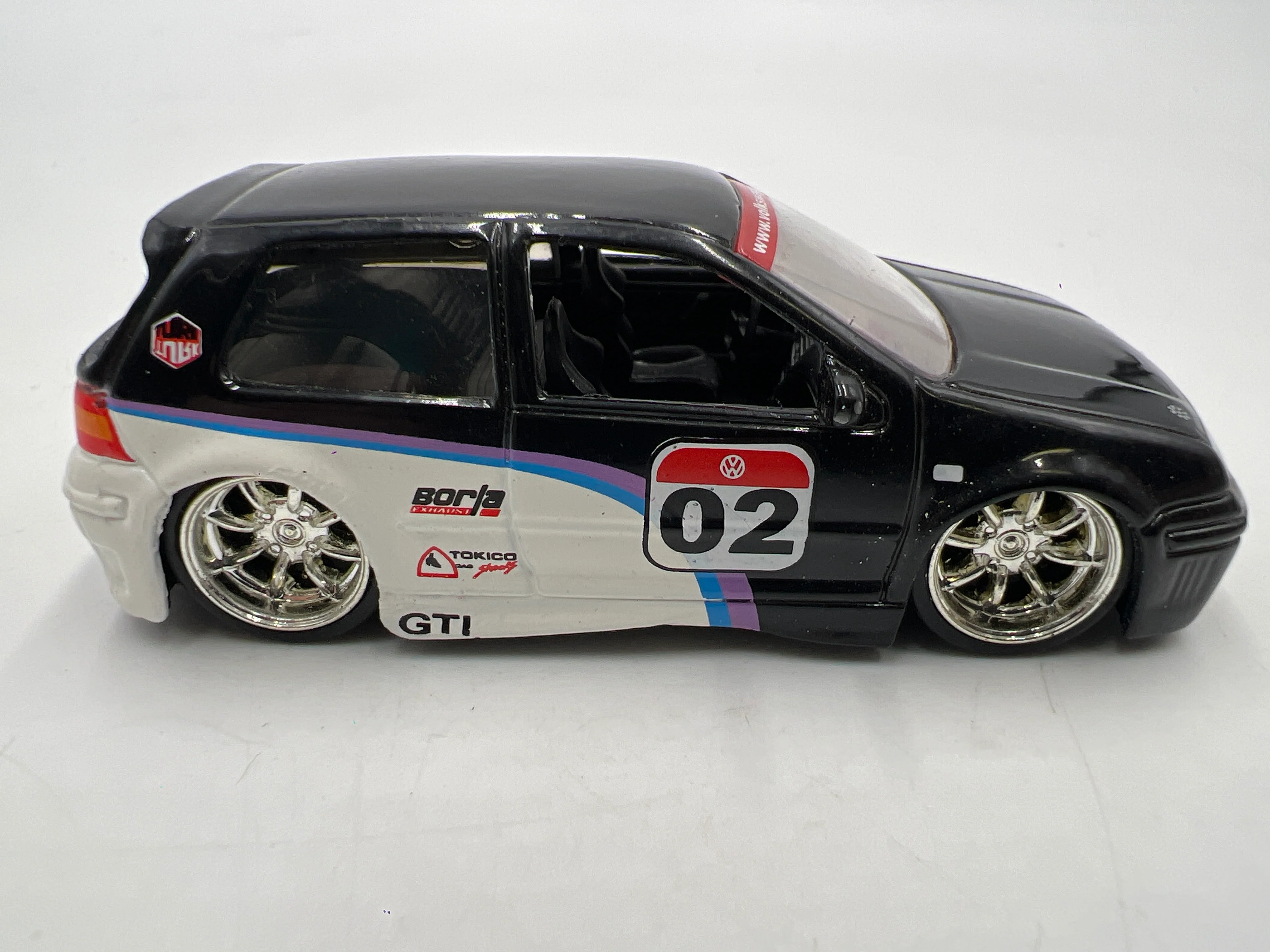 Jada Toys V Dubs 2002 Volkswagen Golf GTI Black Loose - Image 4