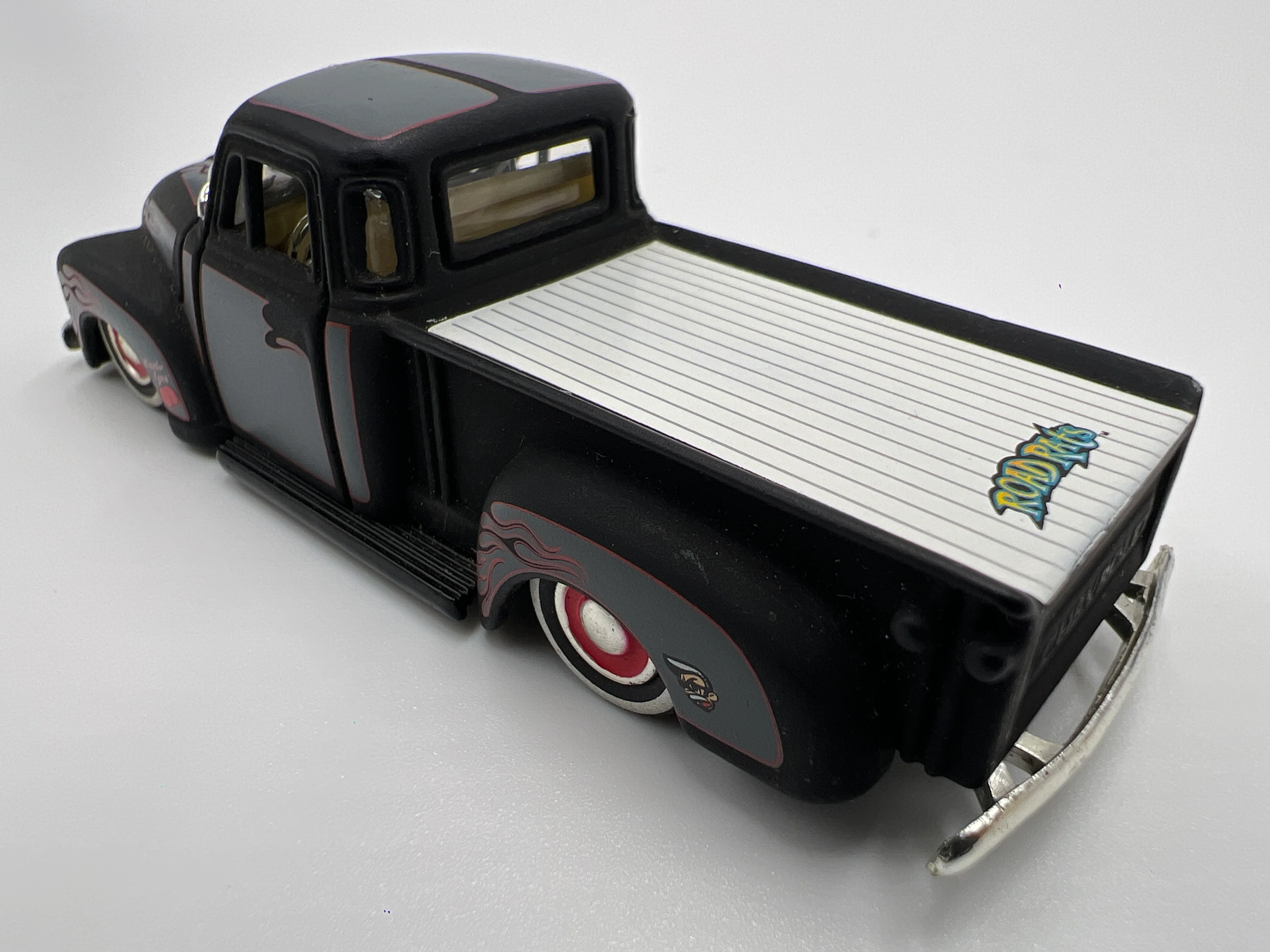 Jada Toys Road Rats 1953 Chevrolet Pick Up Stake Truck Matte Black Loose - Image 3