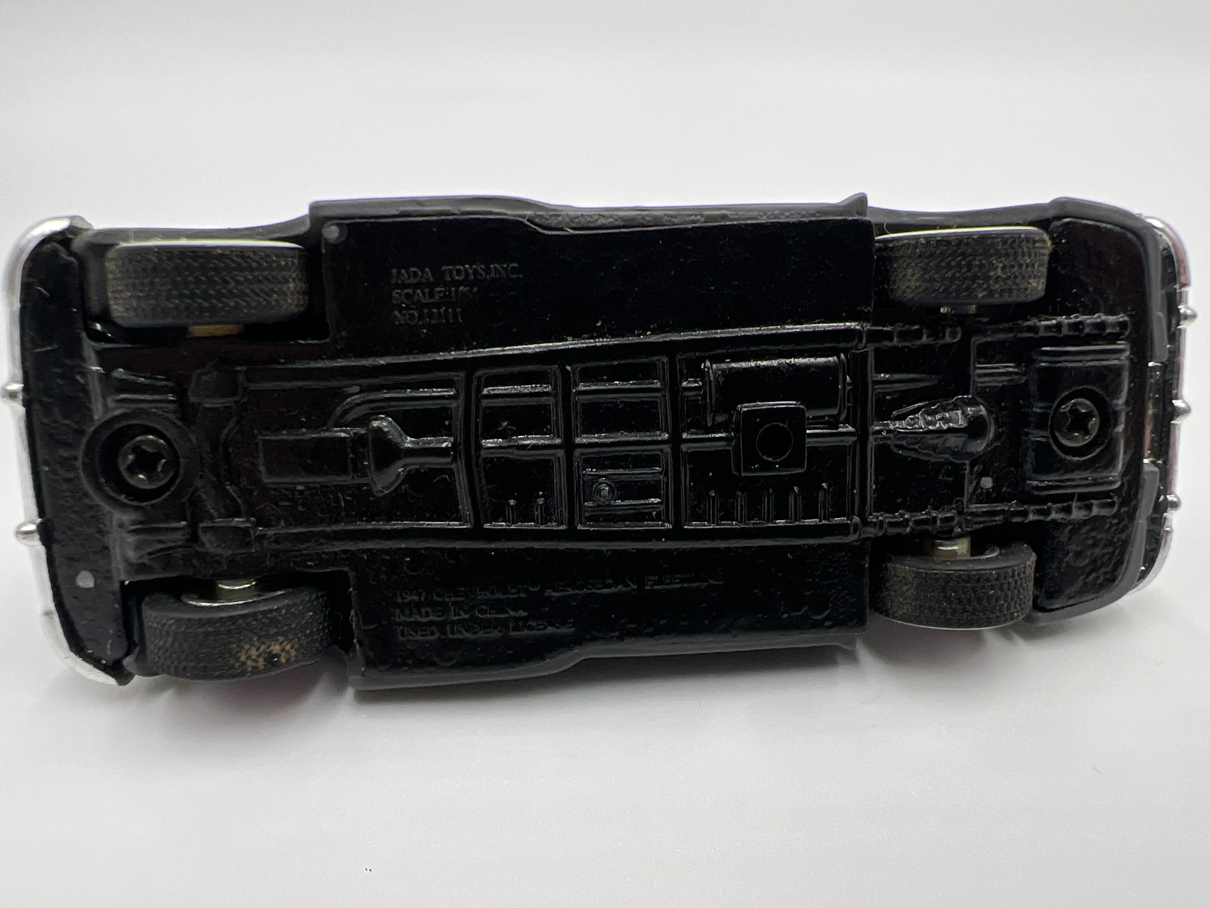 Jada Toys Road Rats 1947 Chevy Fleetline Aerosedan Primer Gray Loose - Image 6