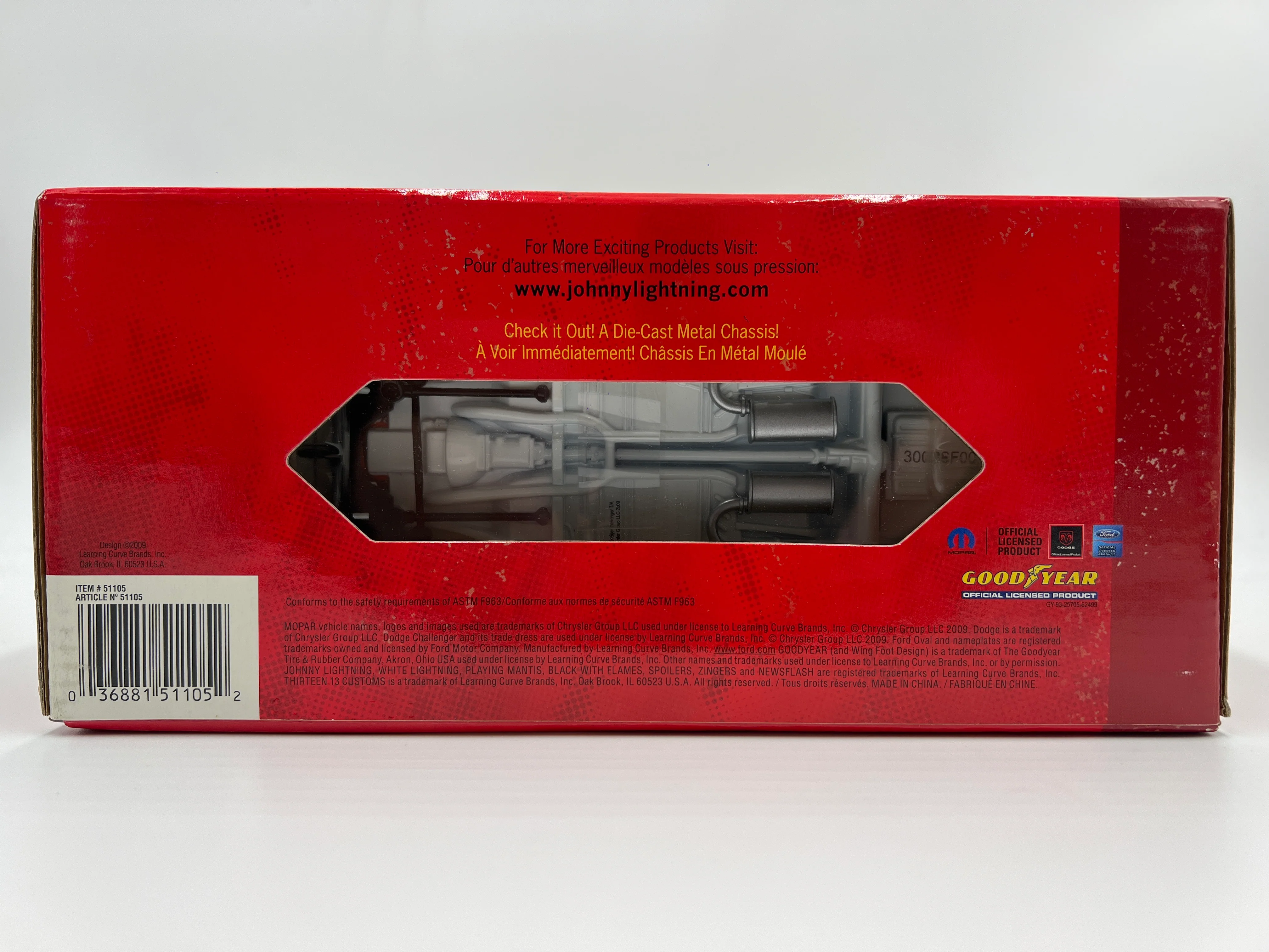 Johnny Lightning 1:24 Scale White Lightning Chase Muscle Cars R39 1970 Dodge Challenger T/A White VHTF - Image 4