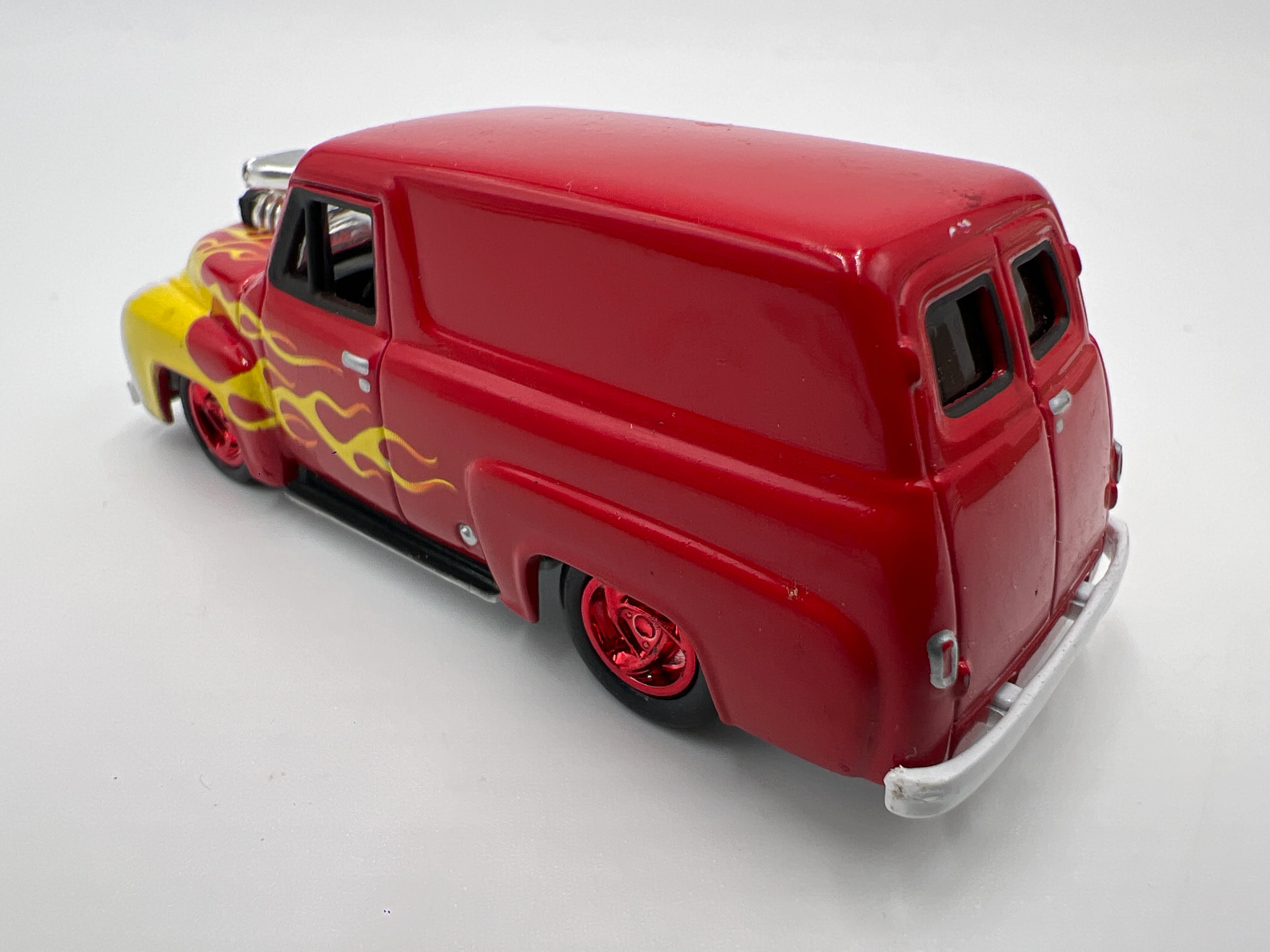 Johnny Lightning 1/64 White Lightning Chase Woodys & Panels 55 Ford Panel Delivery Red - Image 2