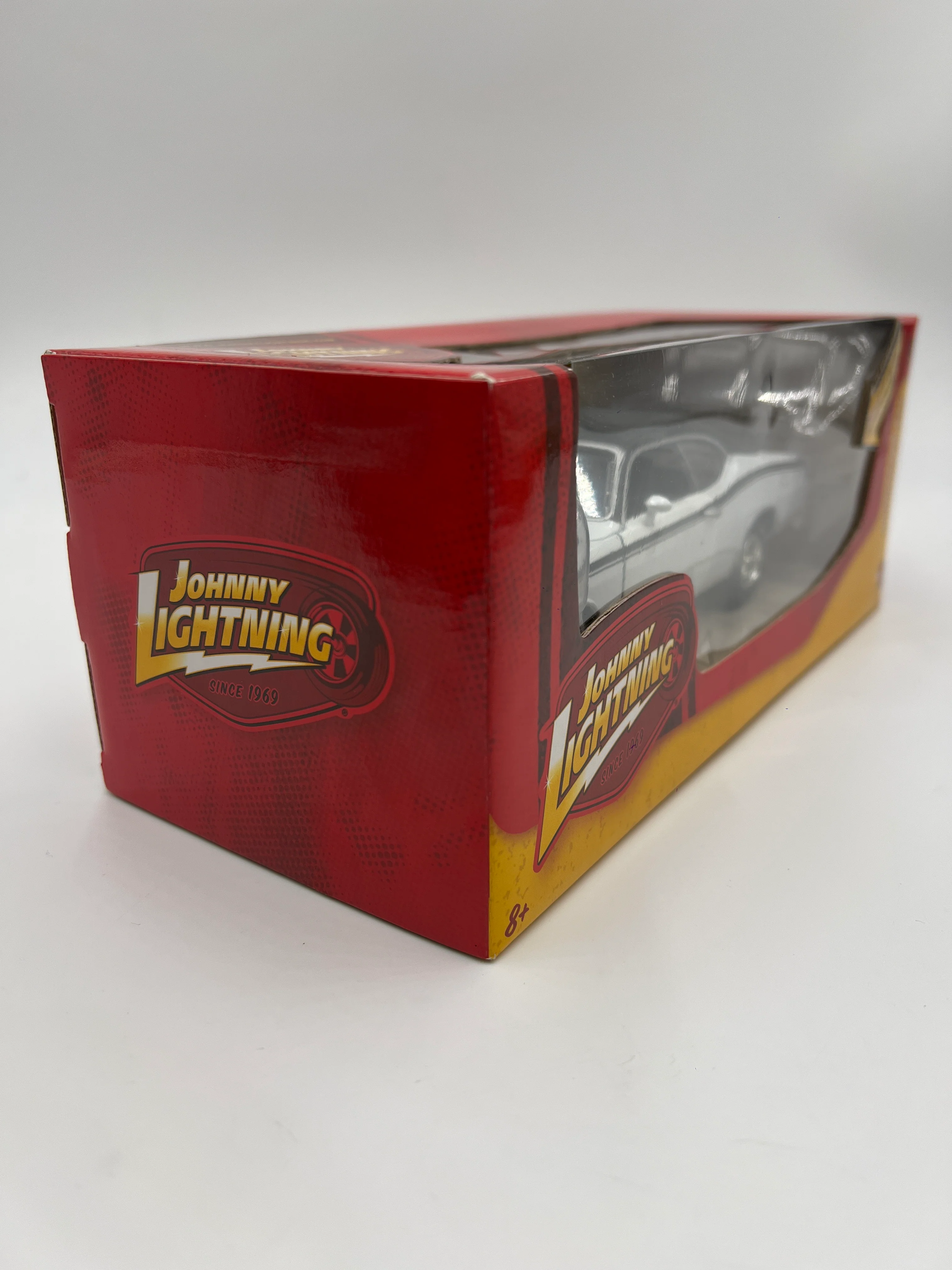 Johnny Lightning 1:24 Scale White Lightning Chase Muscle Cars R34 71 Plymouth Duster 340 White VHTF - Image 5
