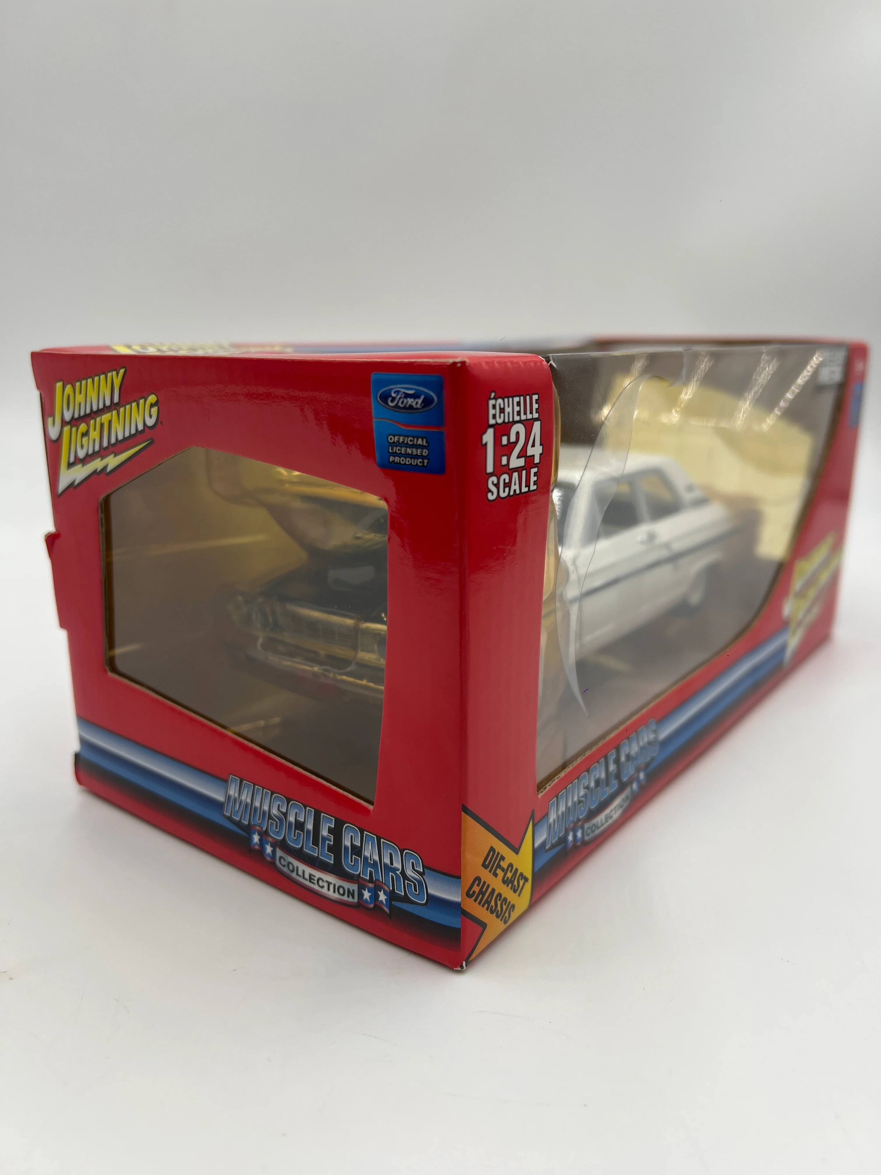 Johnny Lightning 1:24 Scale White Lightning Chase Muscle Cars 1964 Ford Thunderbolt White VHTF Damaged Blister - Image 7