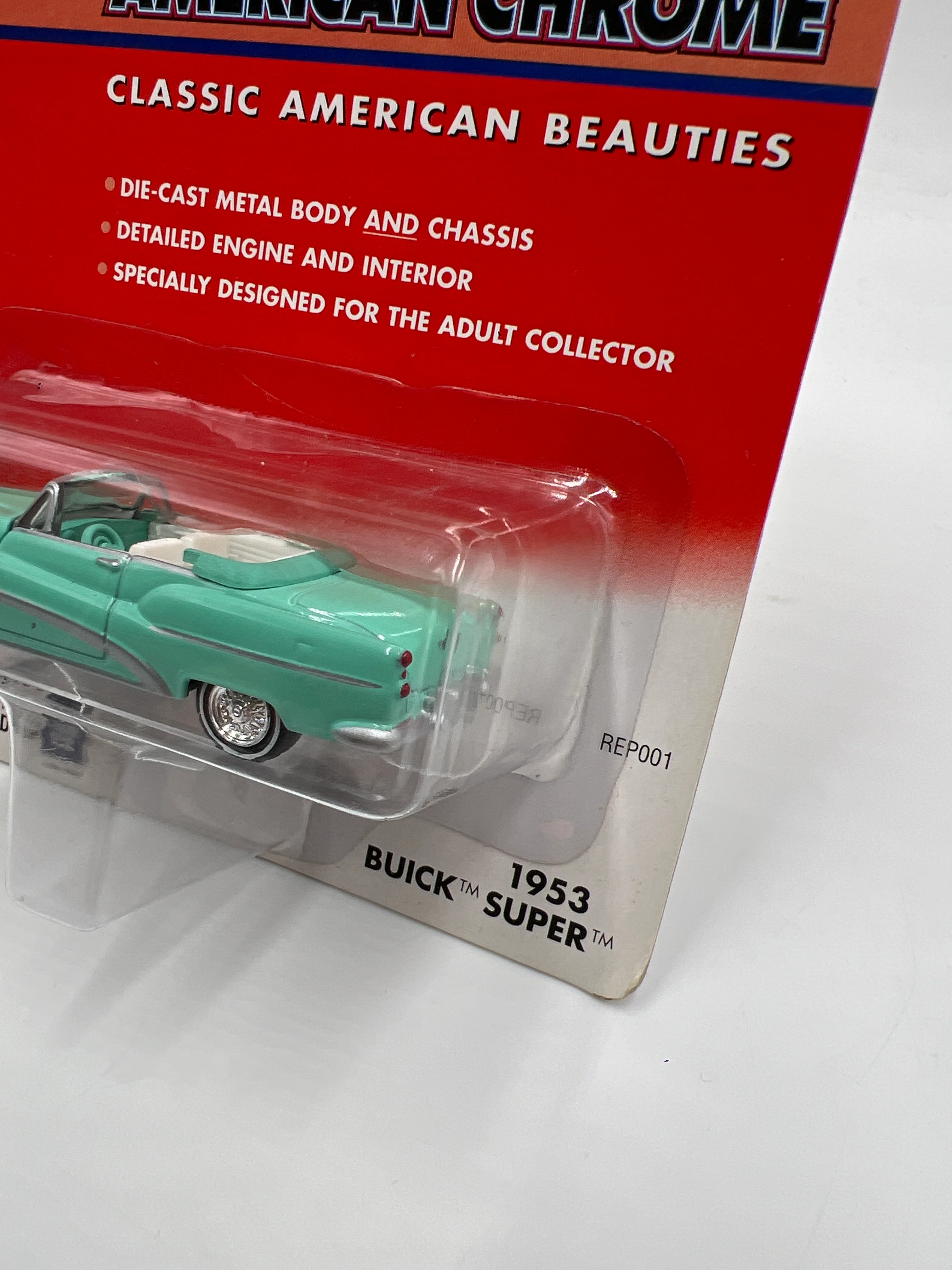 Johnny Lightning American Chrome 1953 Buick Super Convertible 220C - Image 4