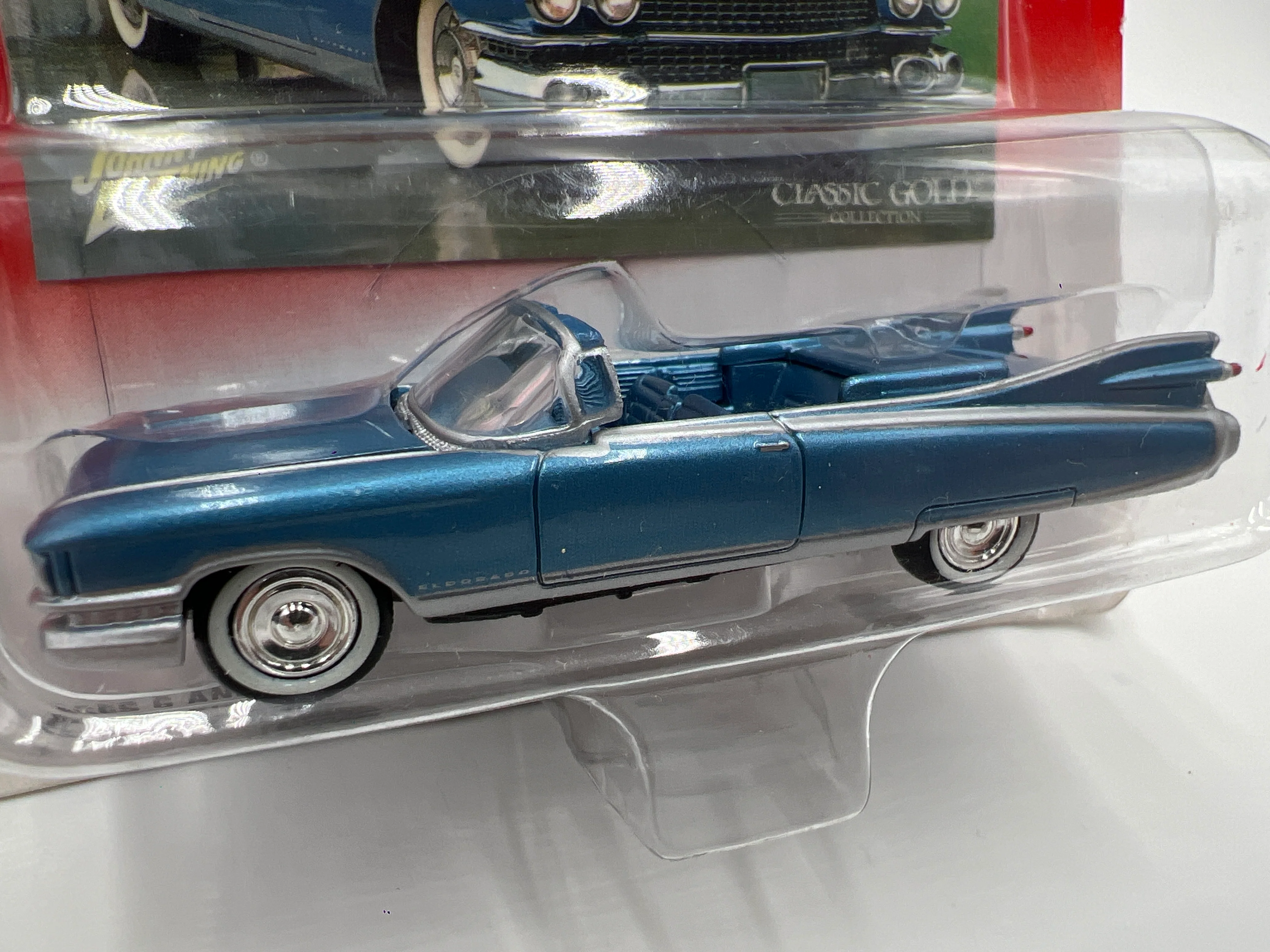 Johnny Lightning Classic Gold Collection 1959 Cadillac Eldorado Blue 218F - Image 2