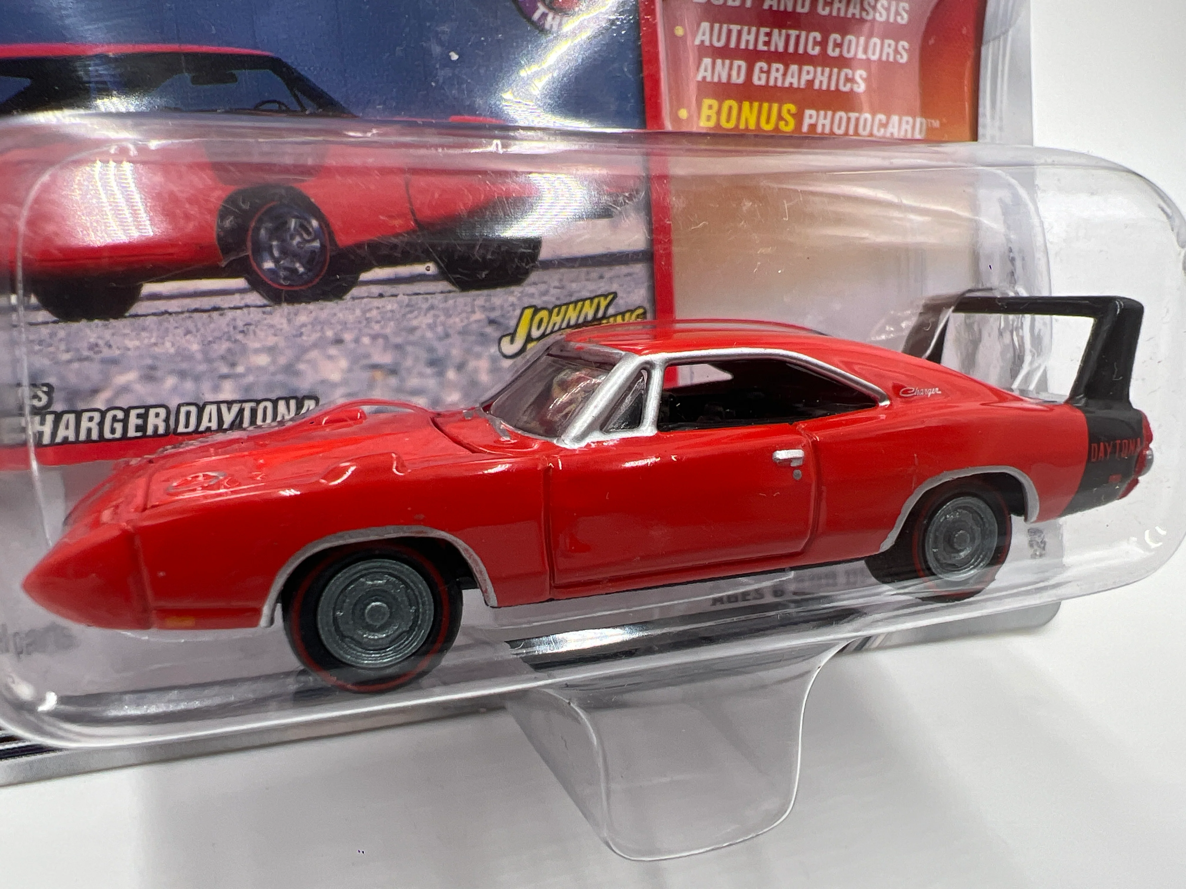 Johnny Lightning Mopar Or No Car #23 1969 Dodge Charger Daytona Red 229A - Image 2