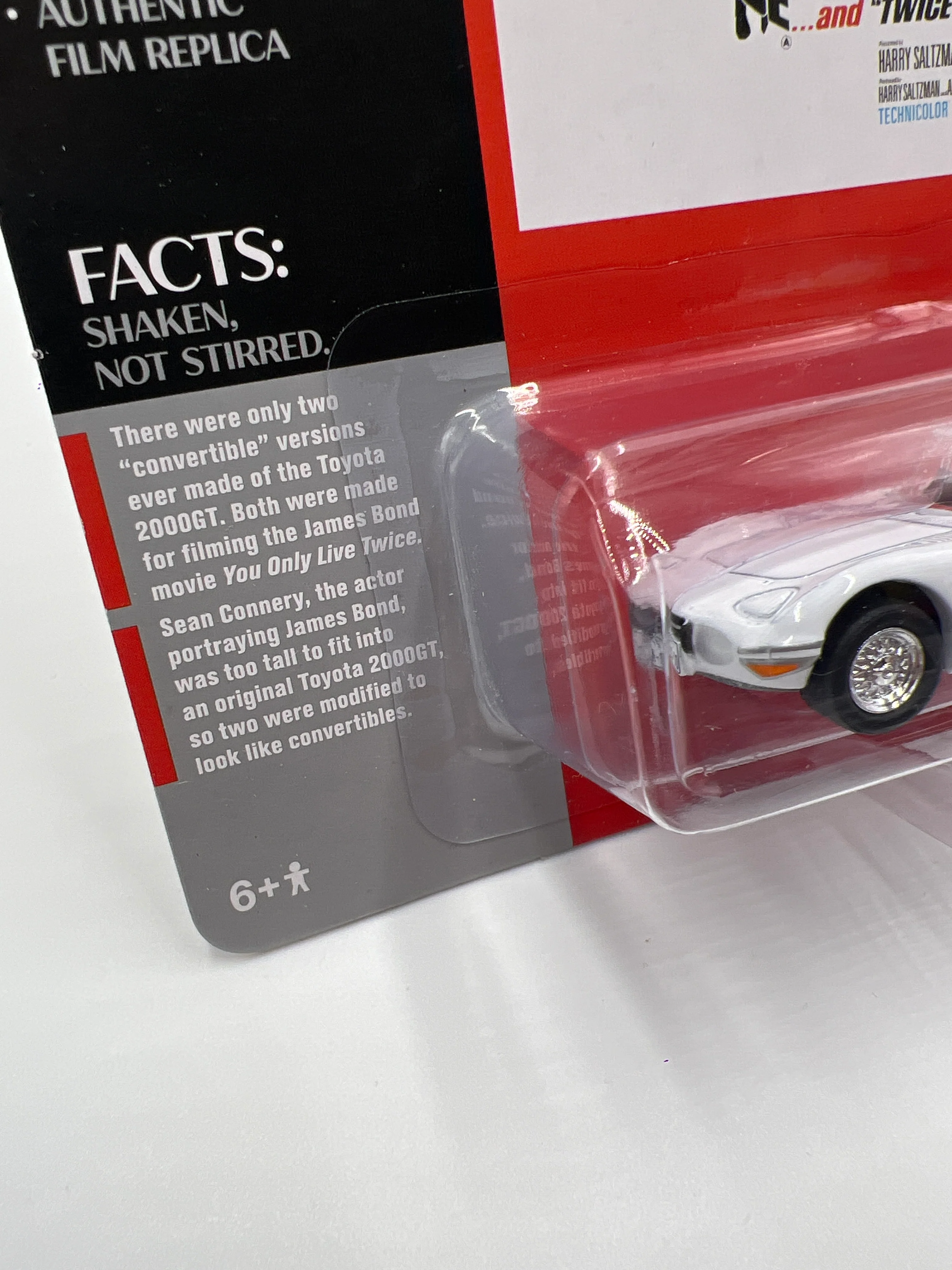 Johnny Lightning Pop Culture 007 You Only Live Twice Release 2 #4 1967 Toyota 2000GT White 232D - Image 5