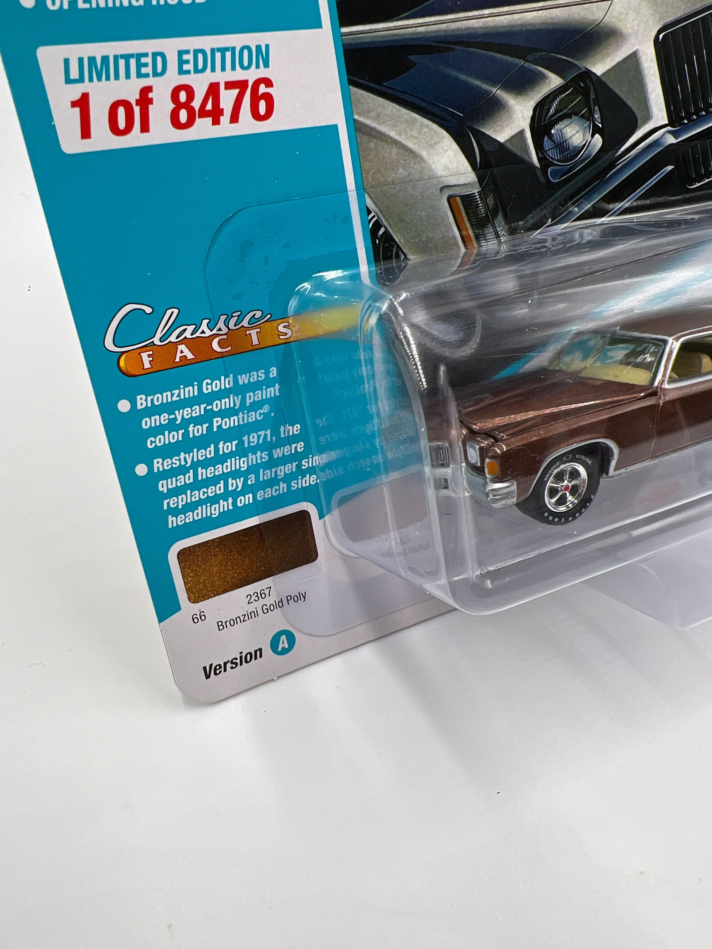 Johnny Lightning Classic Gold Release 3 Version A 1971 Pontiac Grand Prix Bronze Gold 230E - Image 5