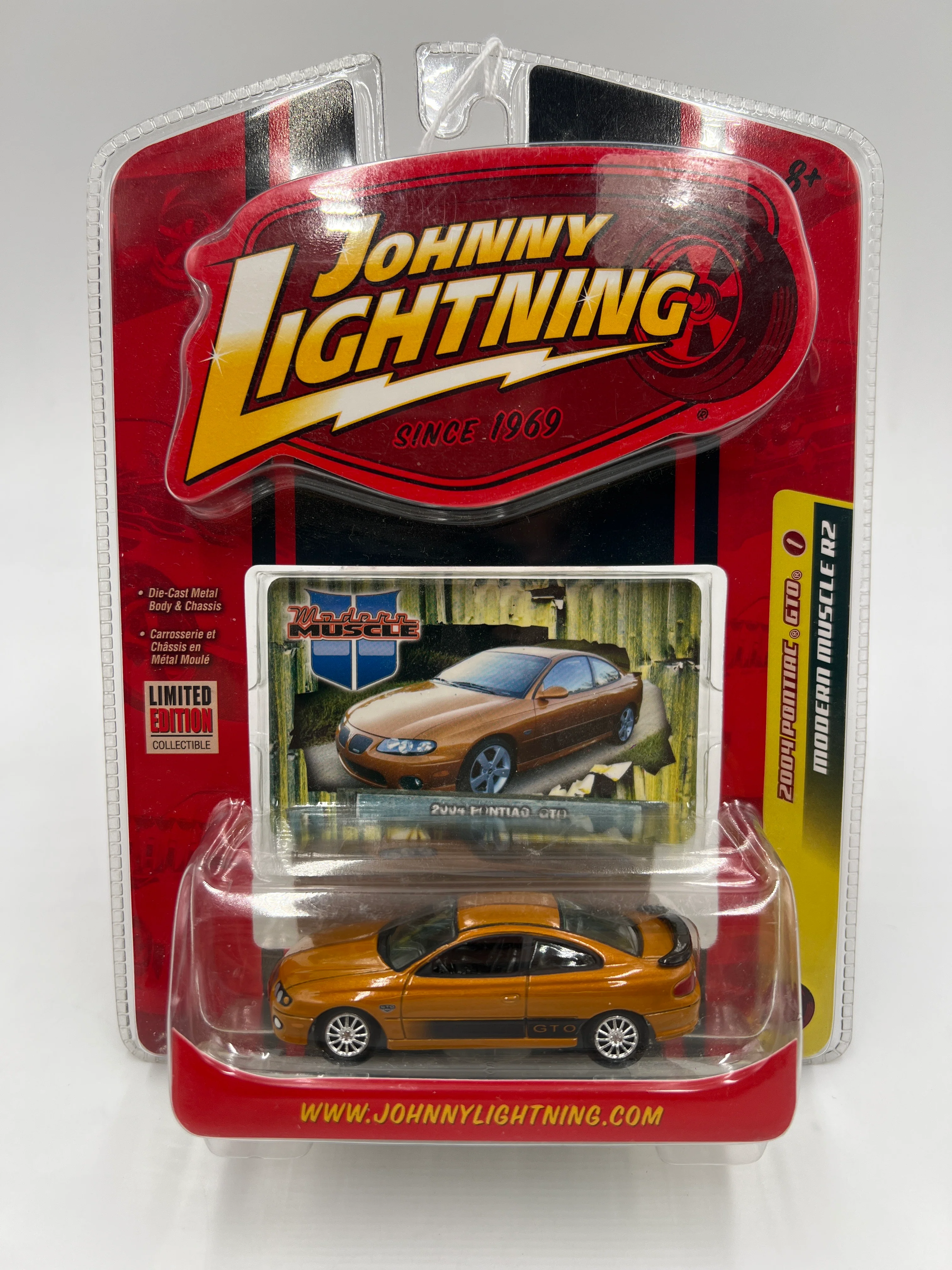 Johnny Lightning Modern Muscle R2 #1 2004 Pontiac GTO Orange 227C - Image 2