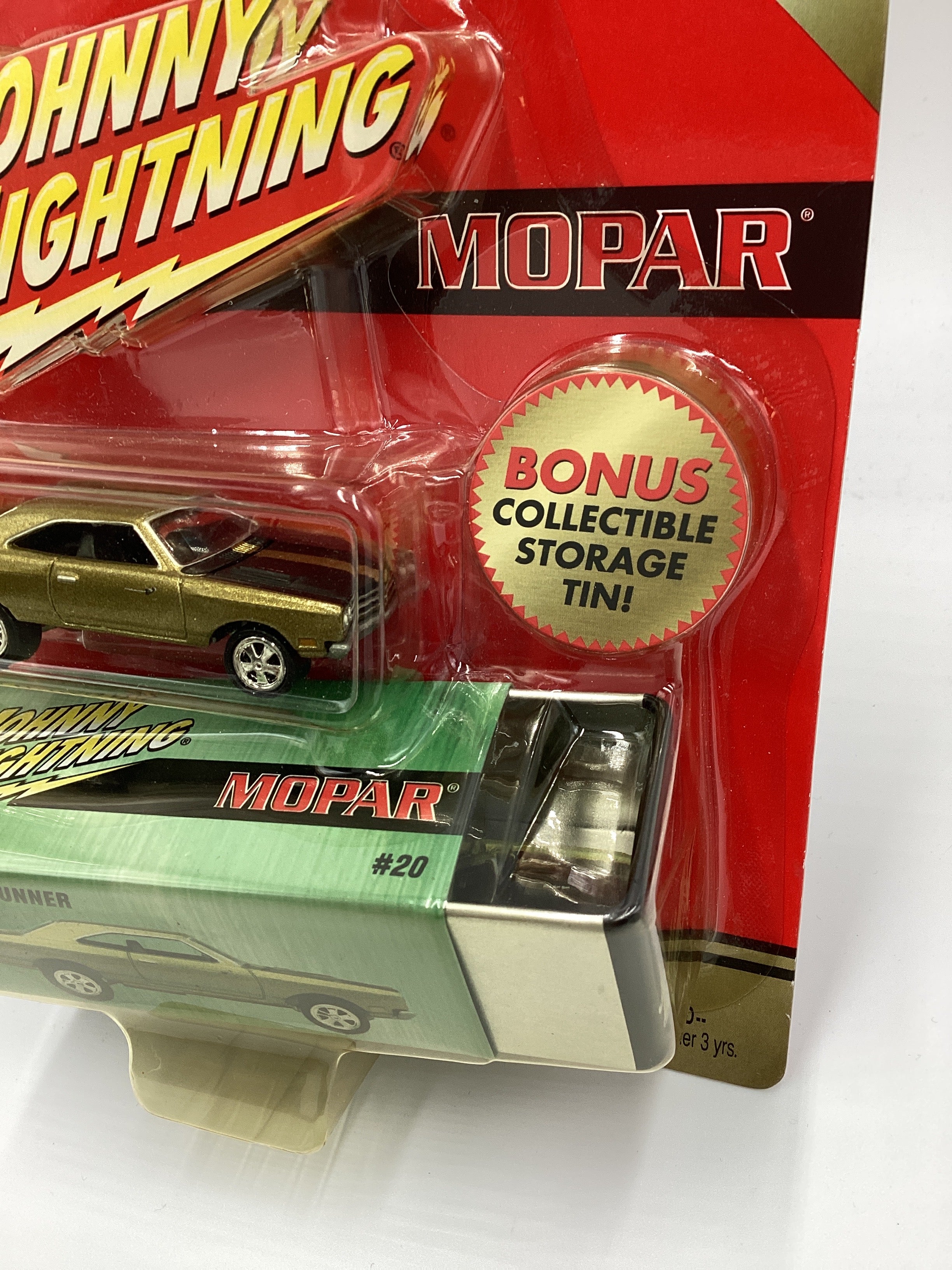 Johnny Lightning Mopar 1969 Road Runner Green 221H - Image 4