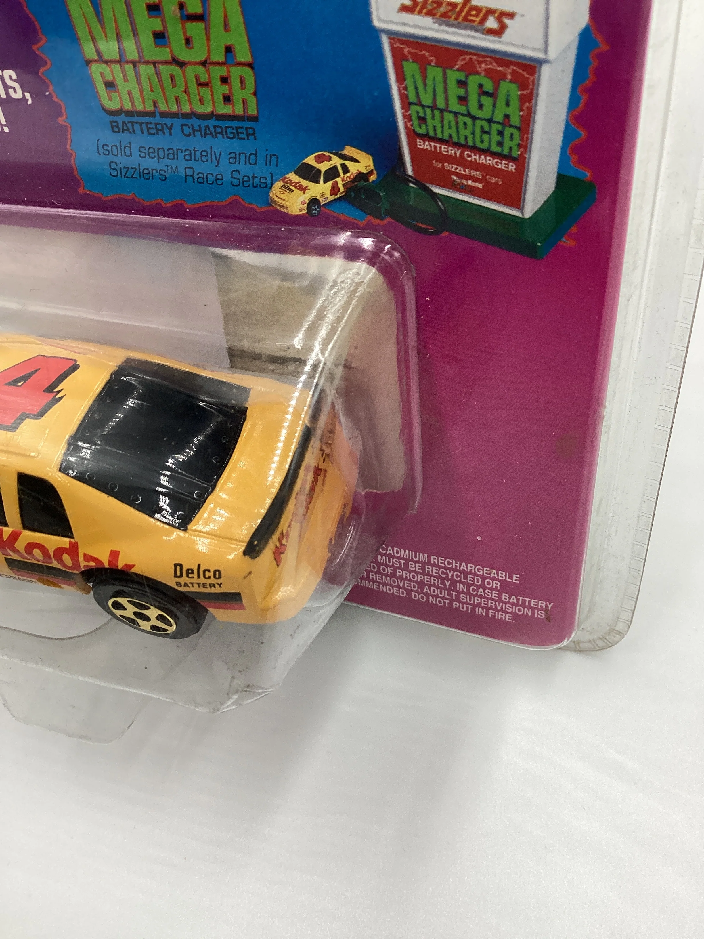 Playing Mantis Sizzlers Rechargeable Motorized Racers Kodak Film Sterling Marlin Yellow #4 (SR) - Image 4