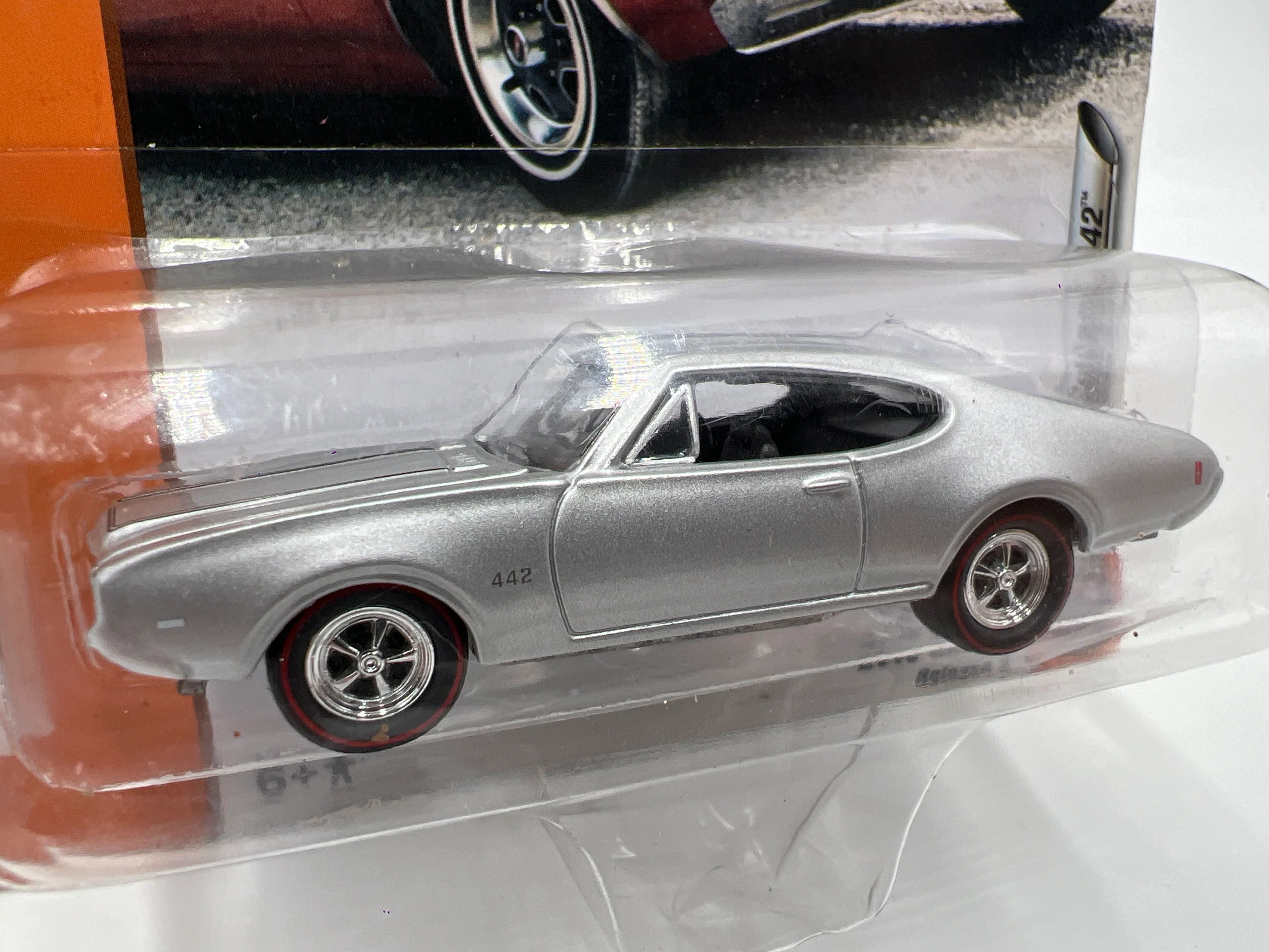 Johnny Lightning Muscle Cars USA #12 Release 2 Version D 1/1836 1969 Olds Cutlass 442 Silver VHTF - Image 2