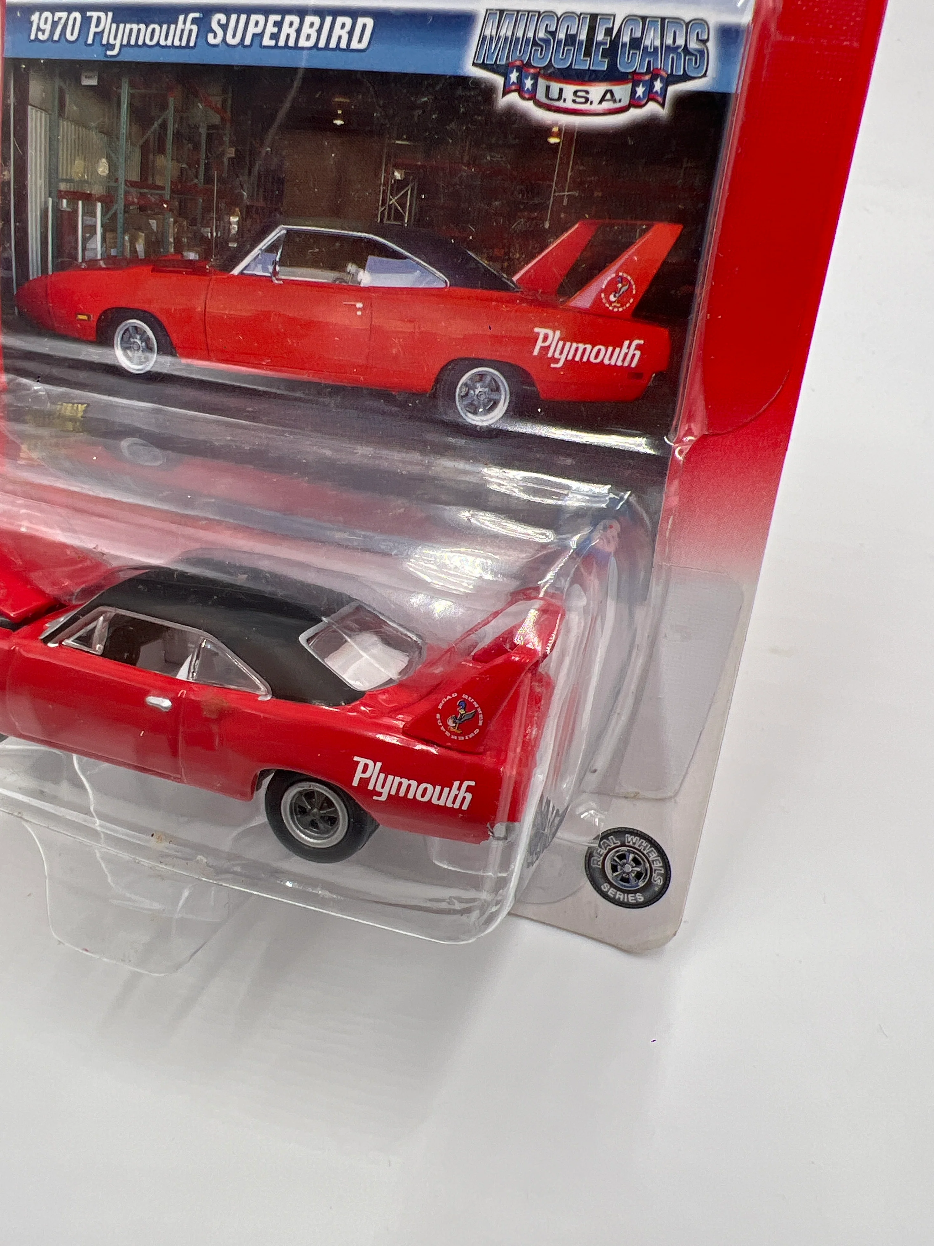 Johnny Lightning Muscle Cars USA #48 1970 Plymouth Superbird Red 219A - Image 3