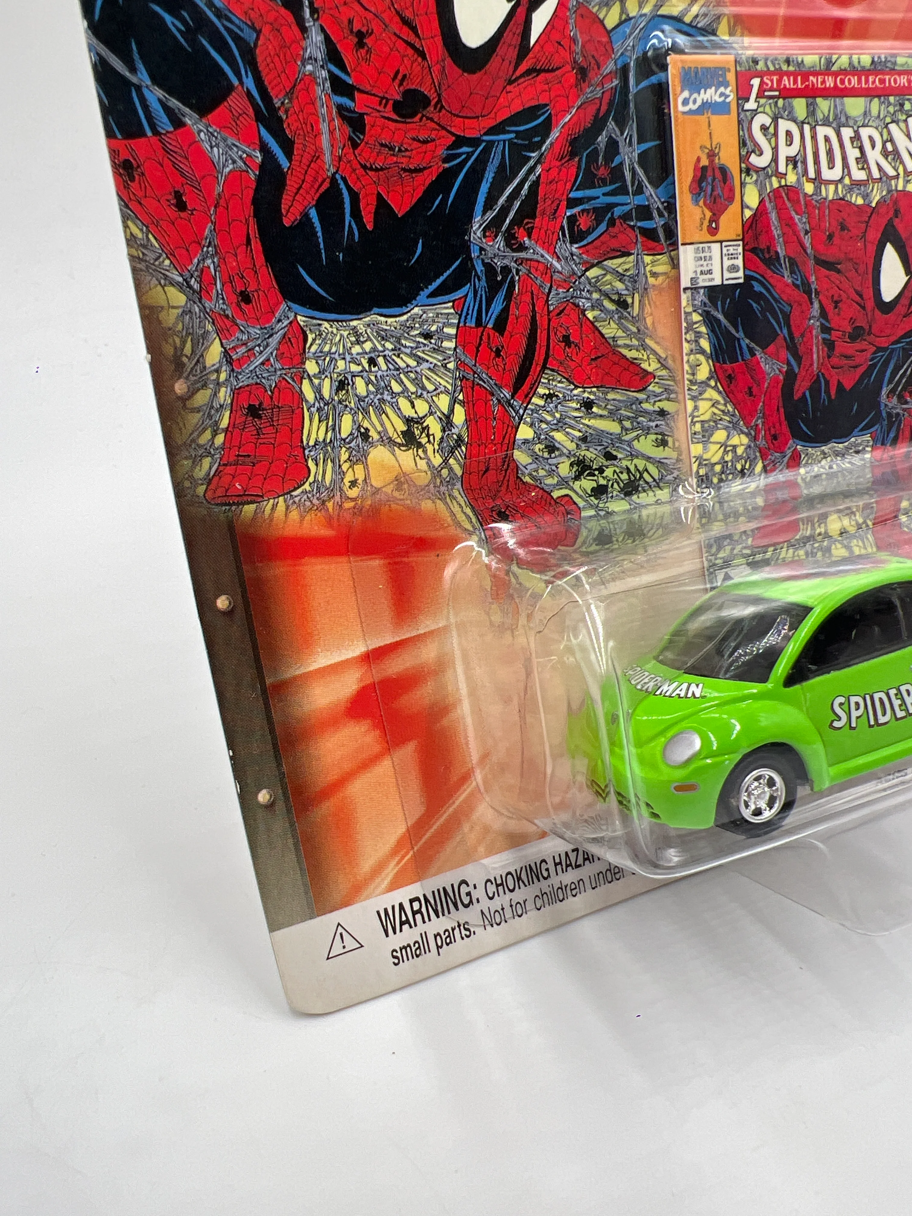 Johnny Lightning Marvel Spider-Man Release 1 #1 98 VW Beetle Green 222E - Image 4