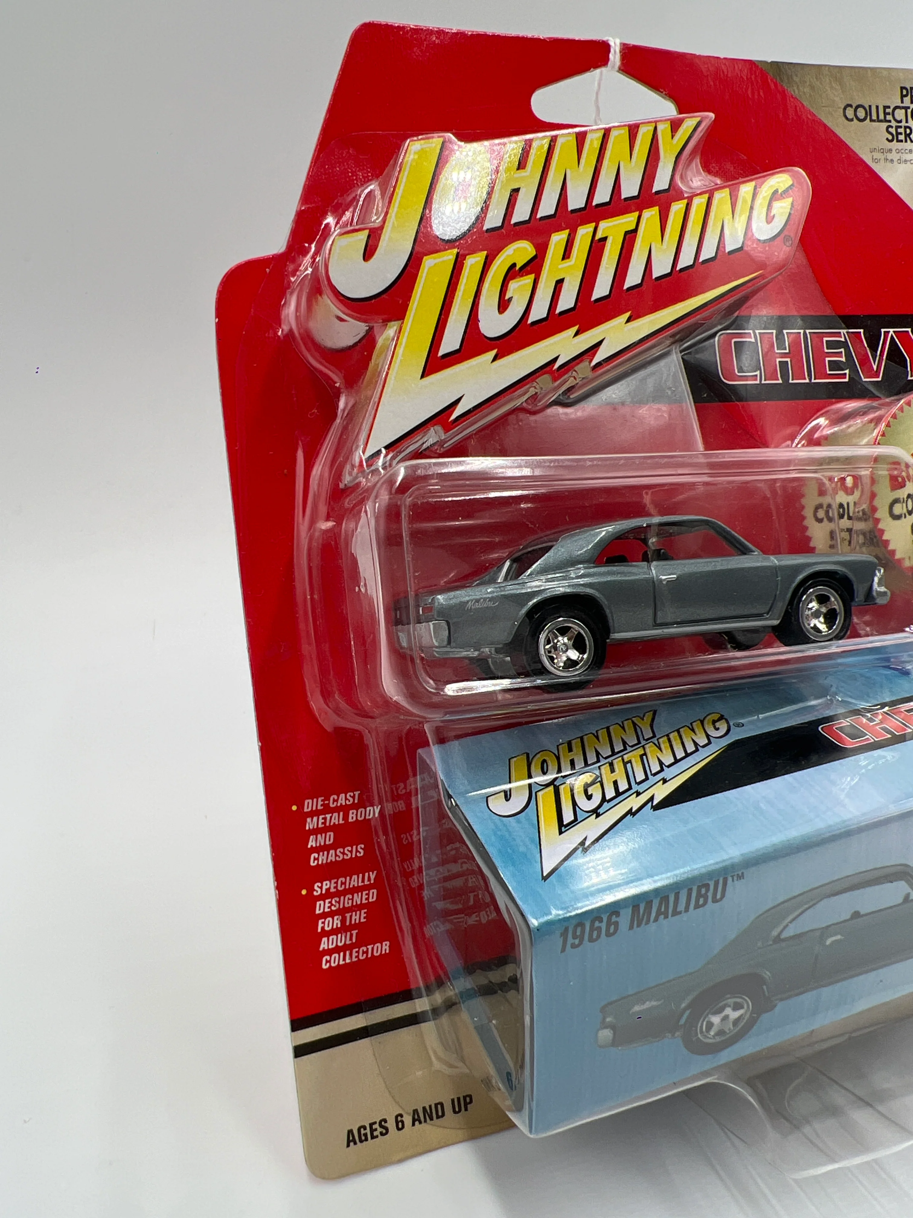 Johnny Lightning Pro Collector Series W/Storage Tin #30 1966 Chevy Malibu 227E - Image 5