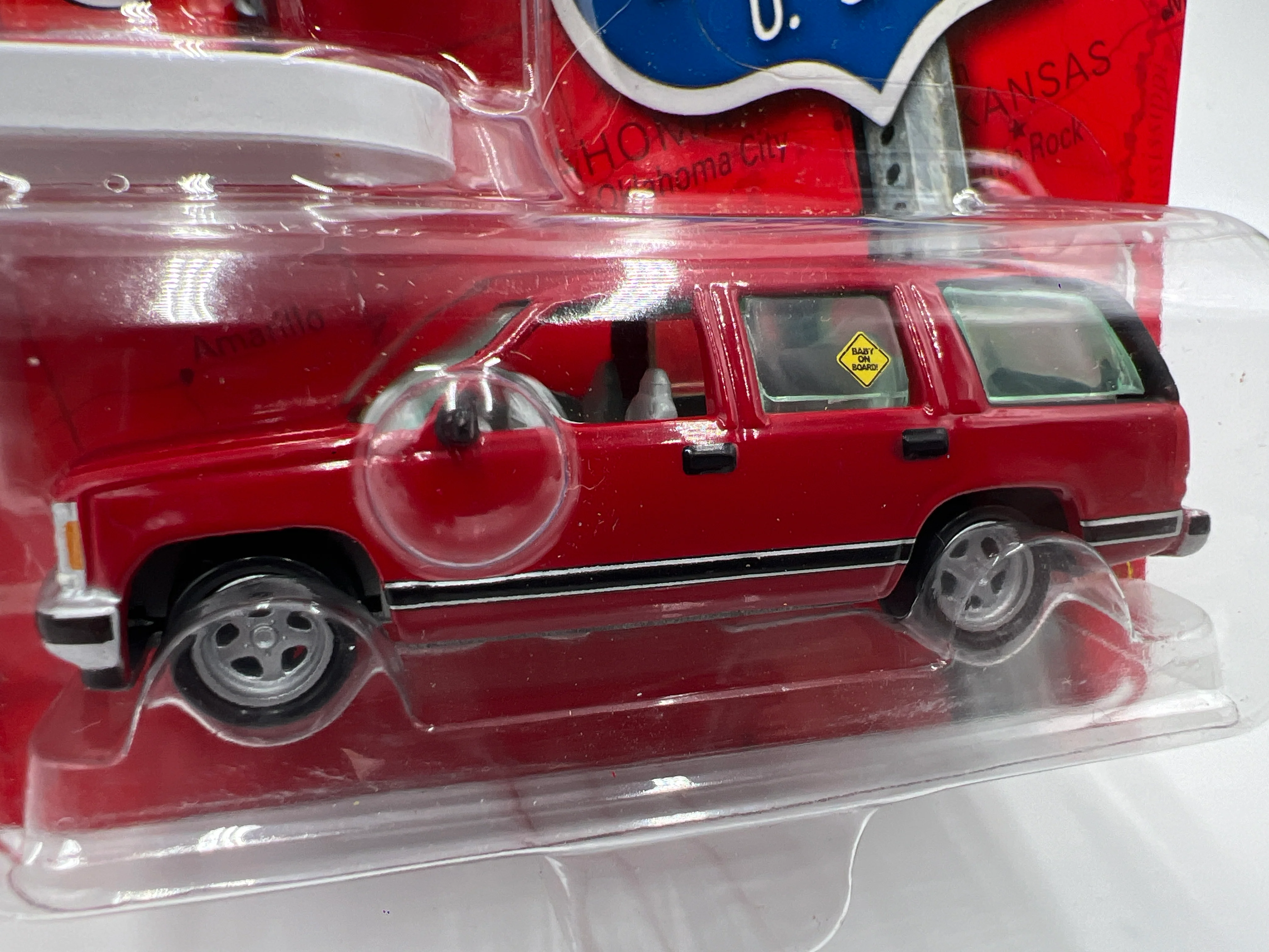 Johnny Lightning Road Trip USA #3 1997 Chevy Tahoe Red Card Not Perfect - Image 3