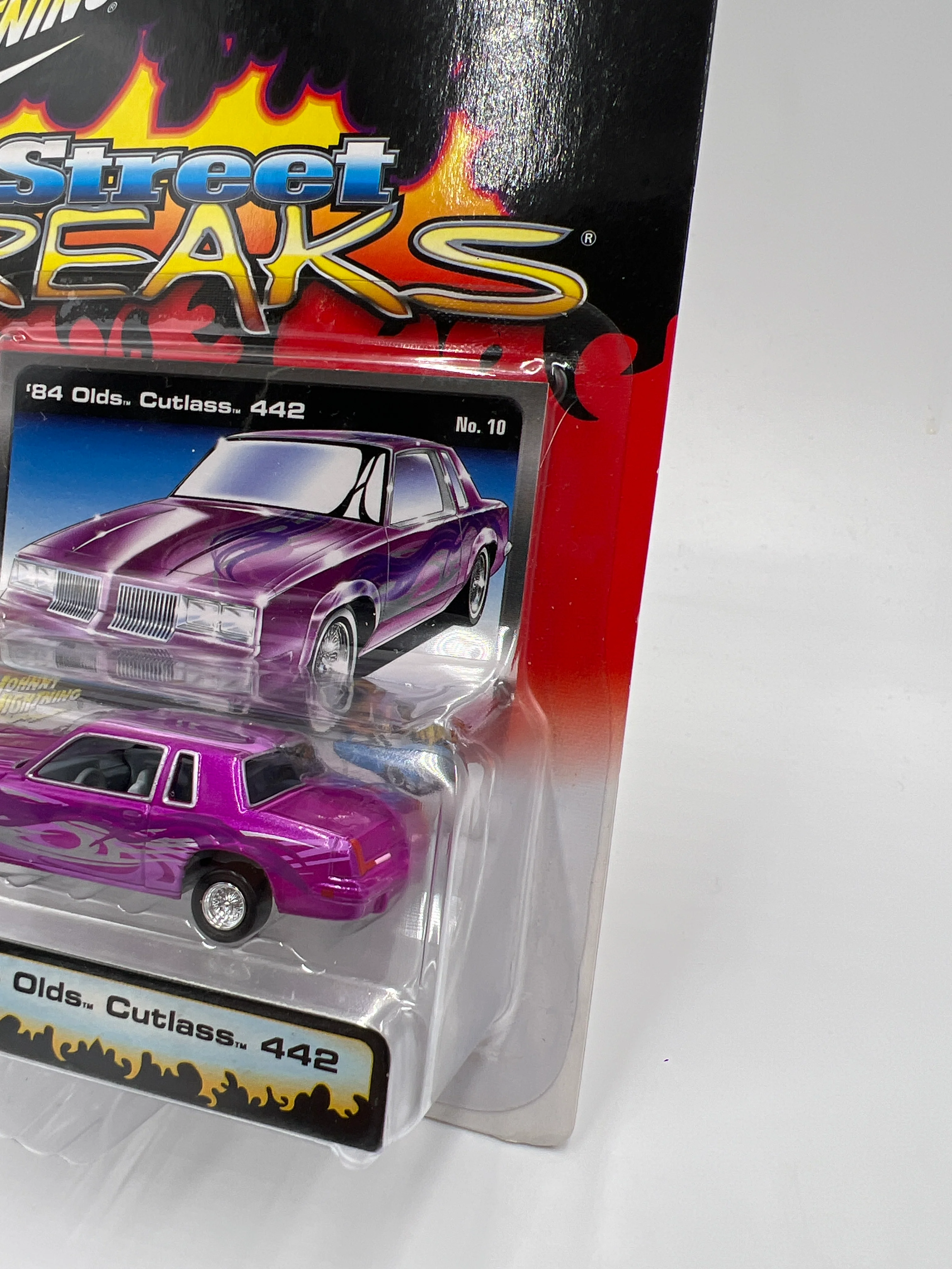 Johnny Lightning Street Freaks Scrapin #10 84 Olds Cutlass 442 Purple - Image 4