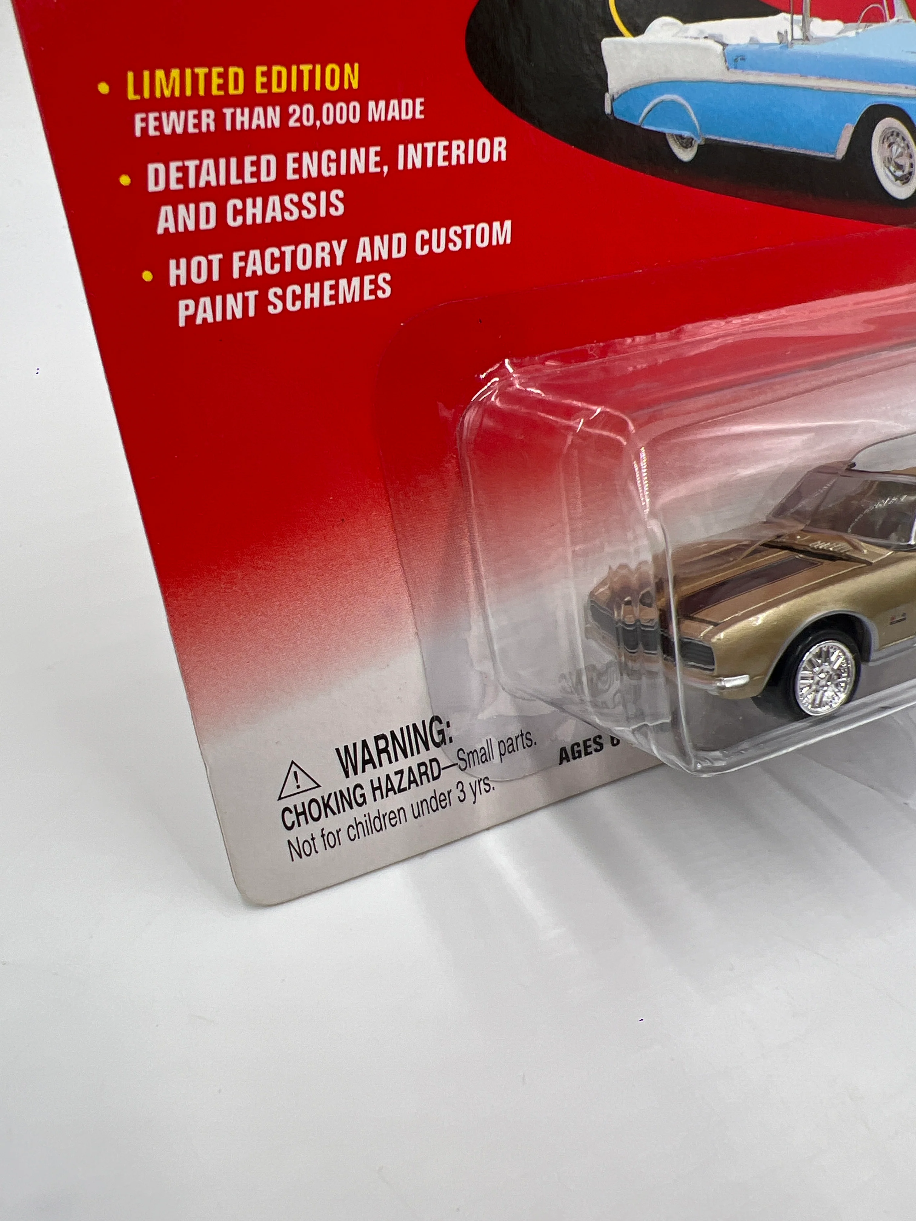 Johnny Lightning Ragtops 1967 Camaro Convertible Gold 220F - Image 4