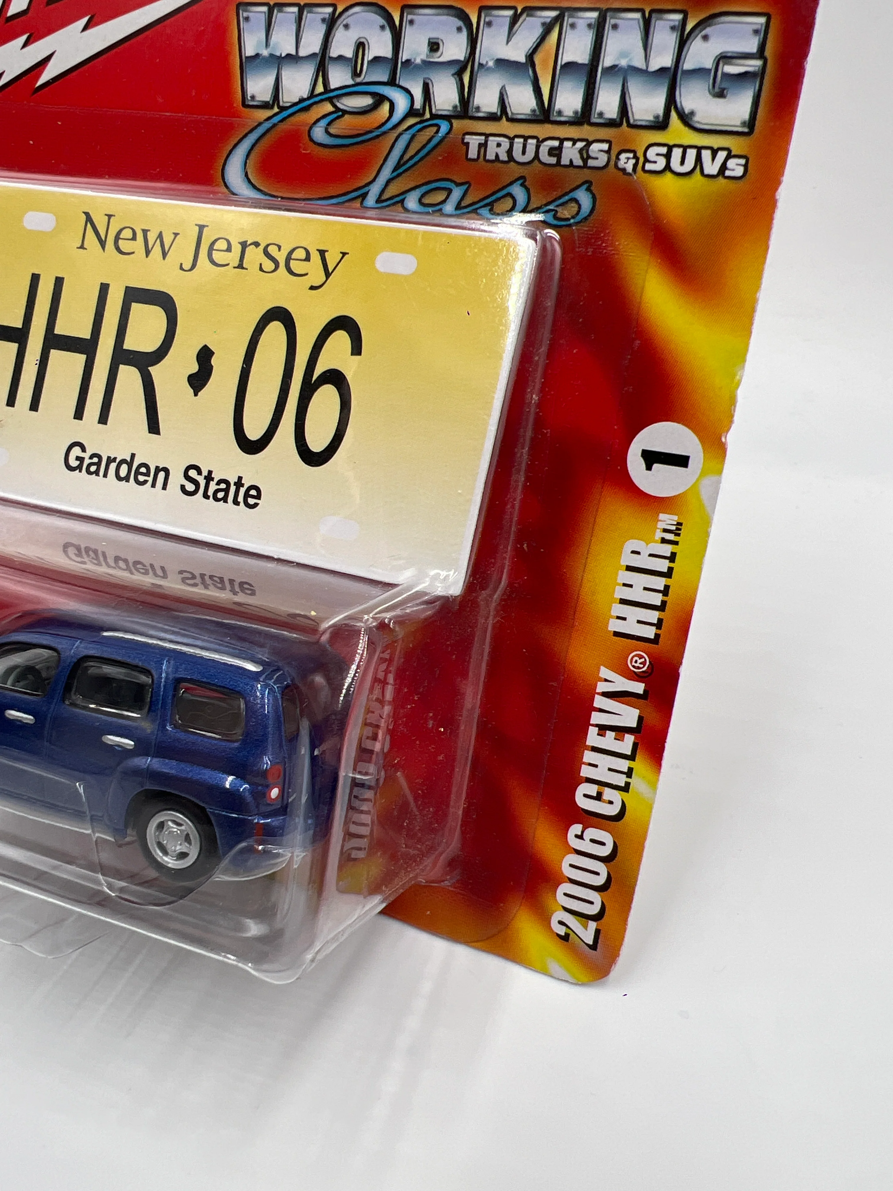 Johnny Lightning Working Class #1 2006 Chevy HHR Blue Card Not Perfect 220D - Image 4