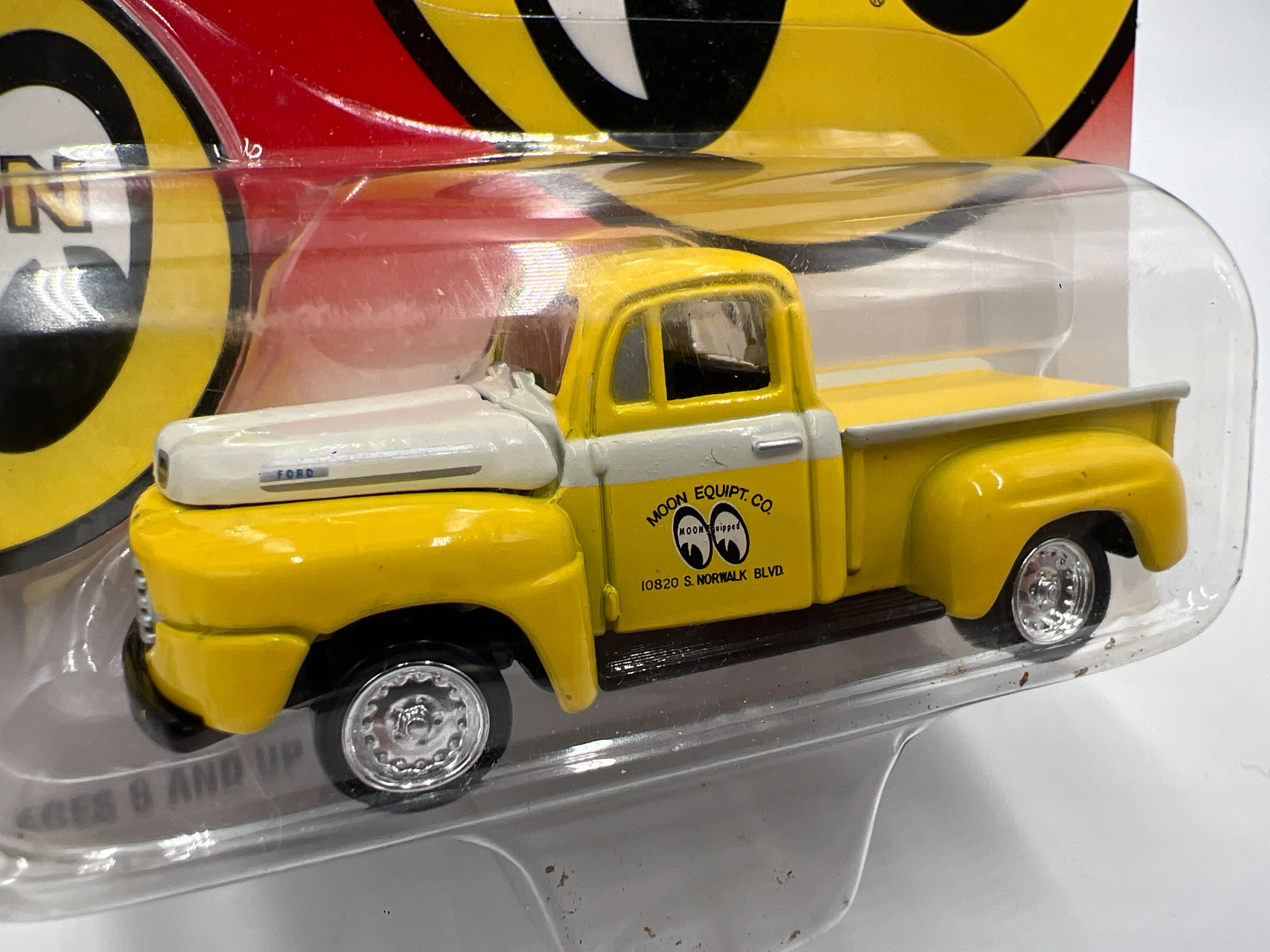 Johnny Lightning Mooneyes 1950 Ford F-1 Pickup Yellow 220B - Image 3
