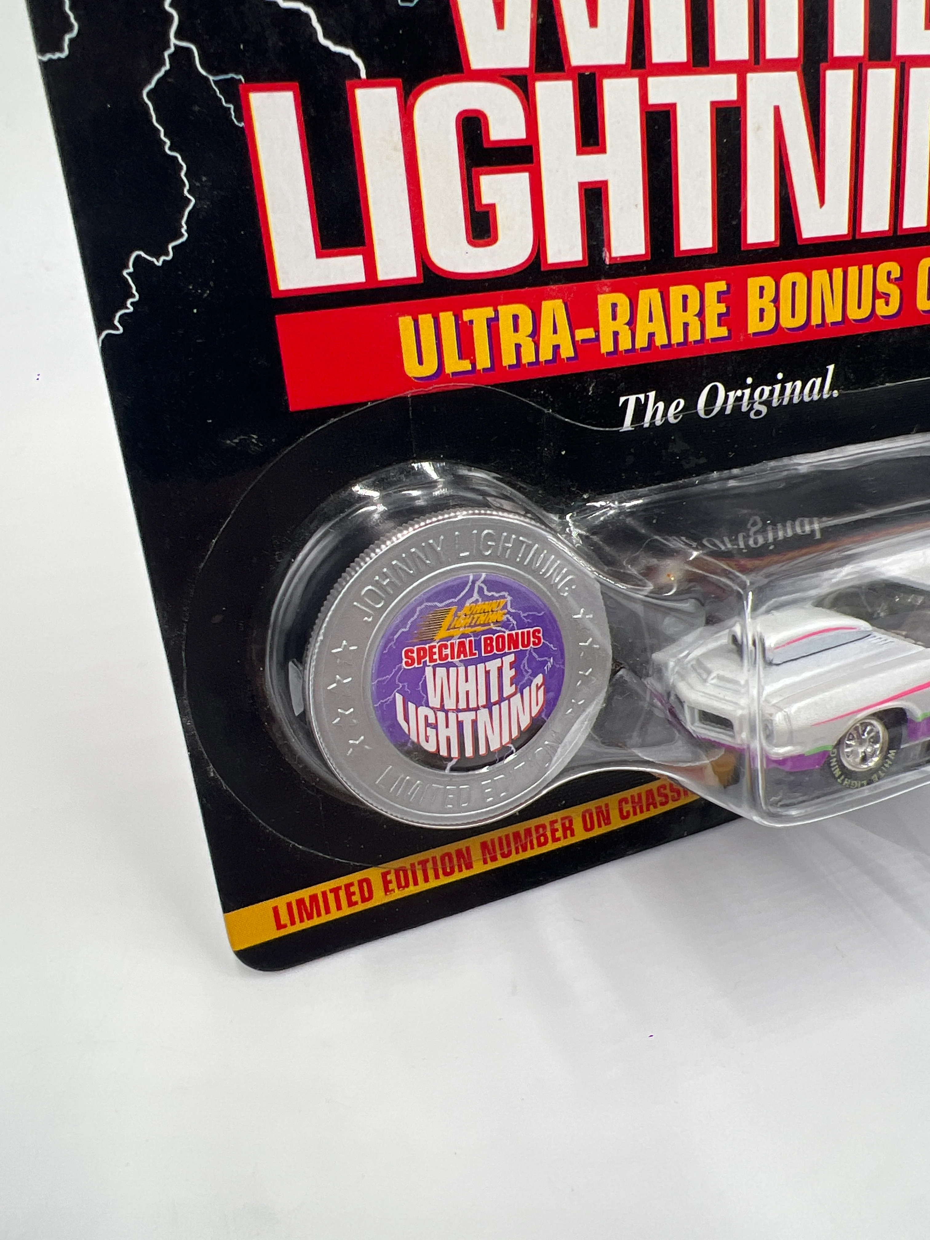 Johnny Lightning White Lightning Chase Hot Rods #329 Goin Goat White/Pink - Image 5