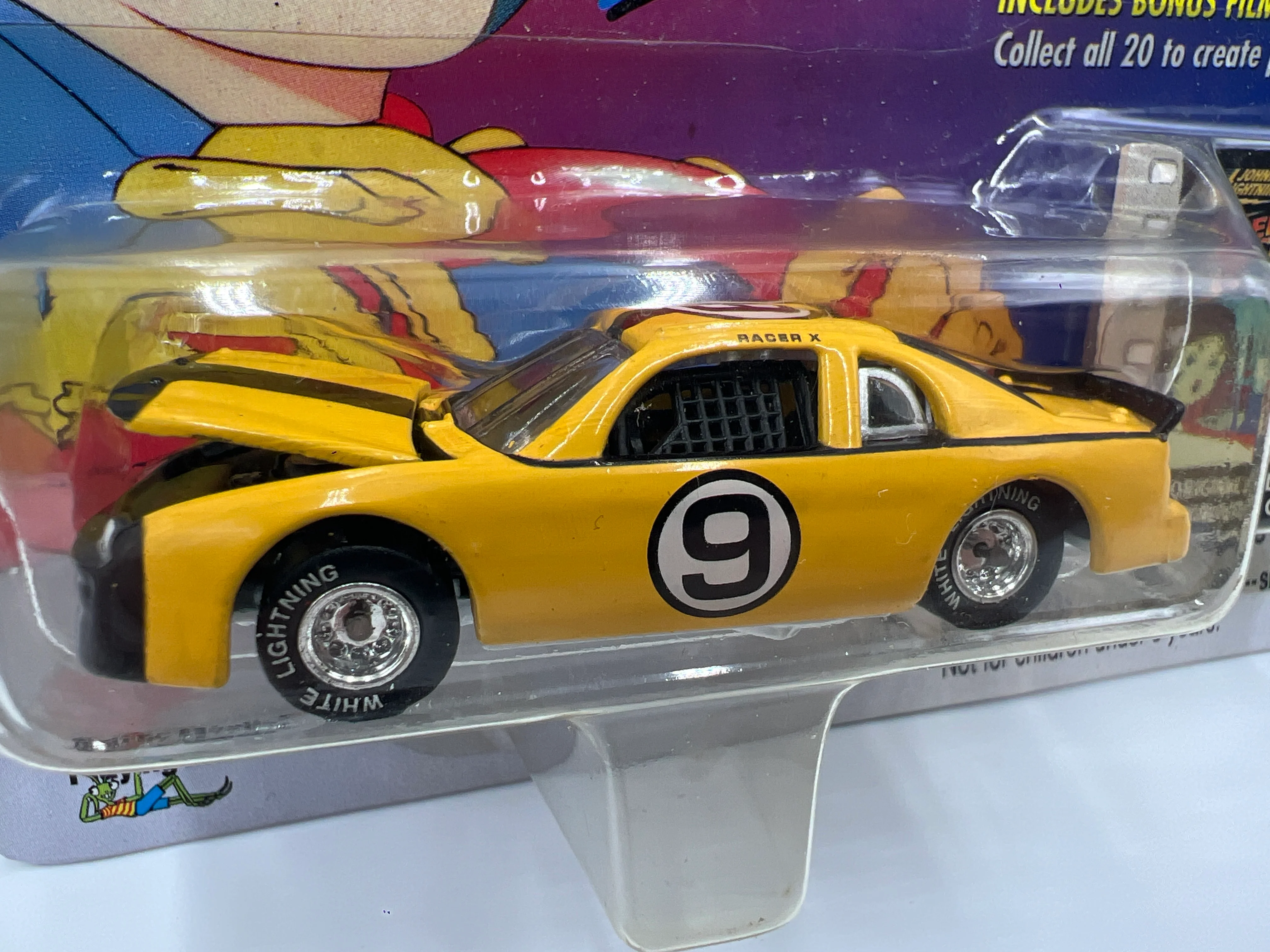 Johnny Lightning White Lightning Chase Speed Racer 2000 CEL #4 Racer X Stock Car Yellow - Image 3