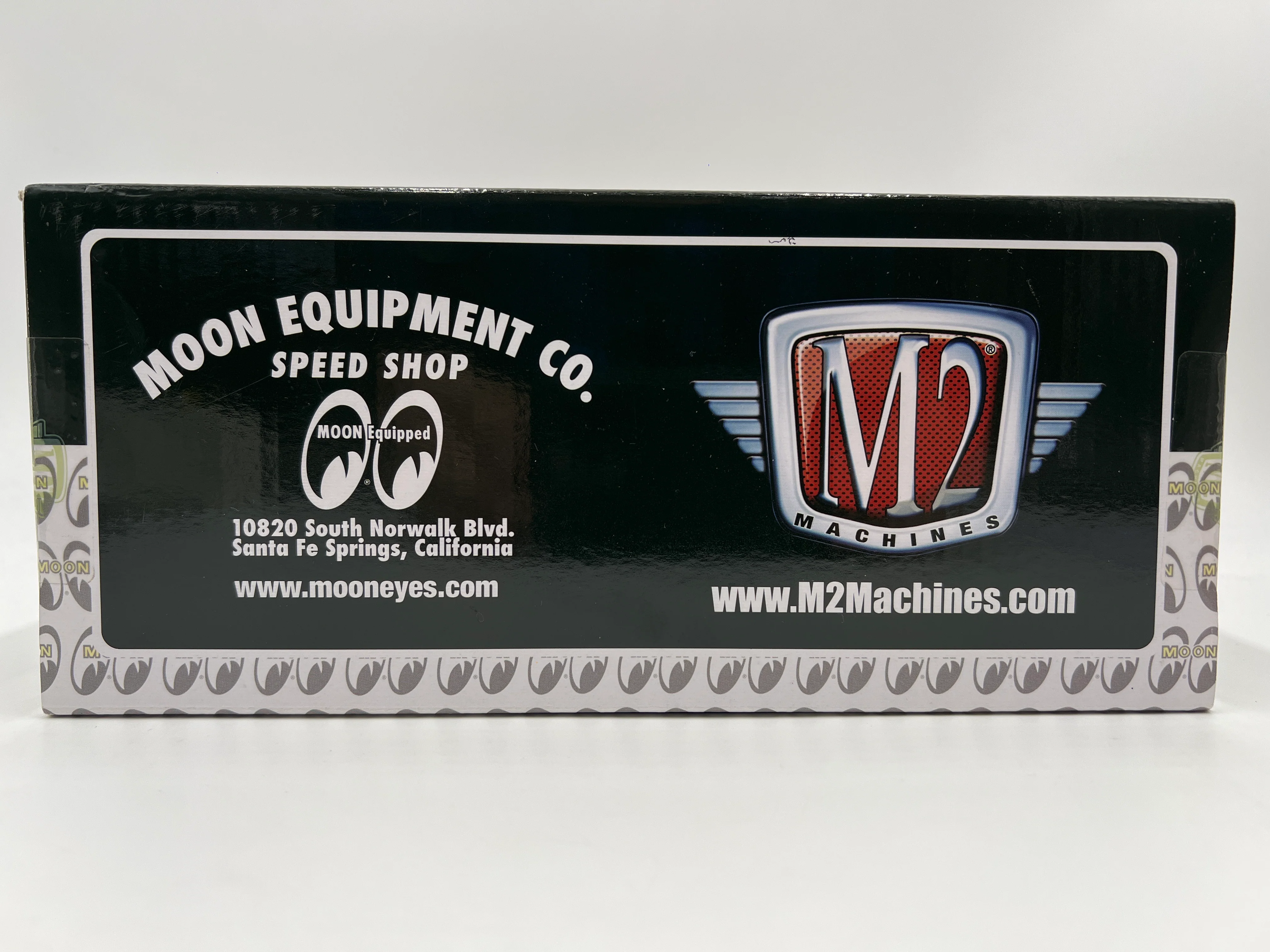 M2 Machines 1/24 Mooneyes 1969 Chevrolet Camaro Z/28 RS Red MOON02 - Image 6