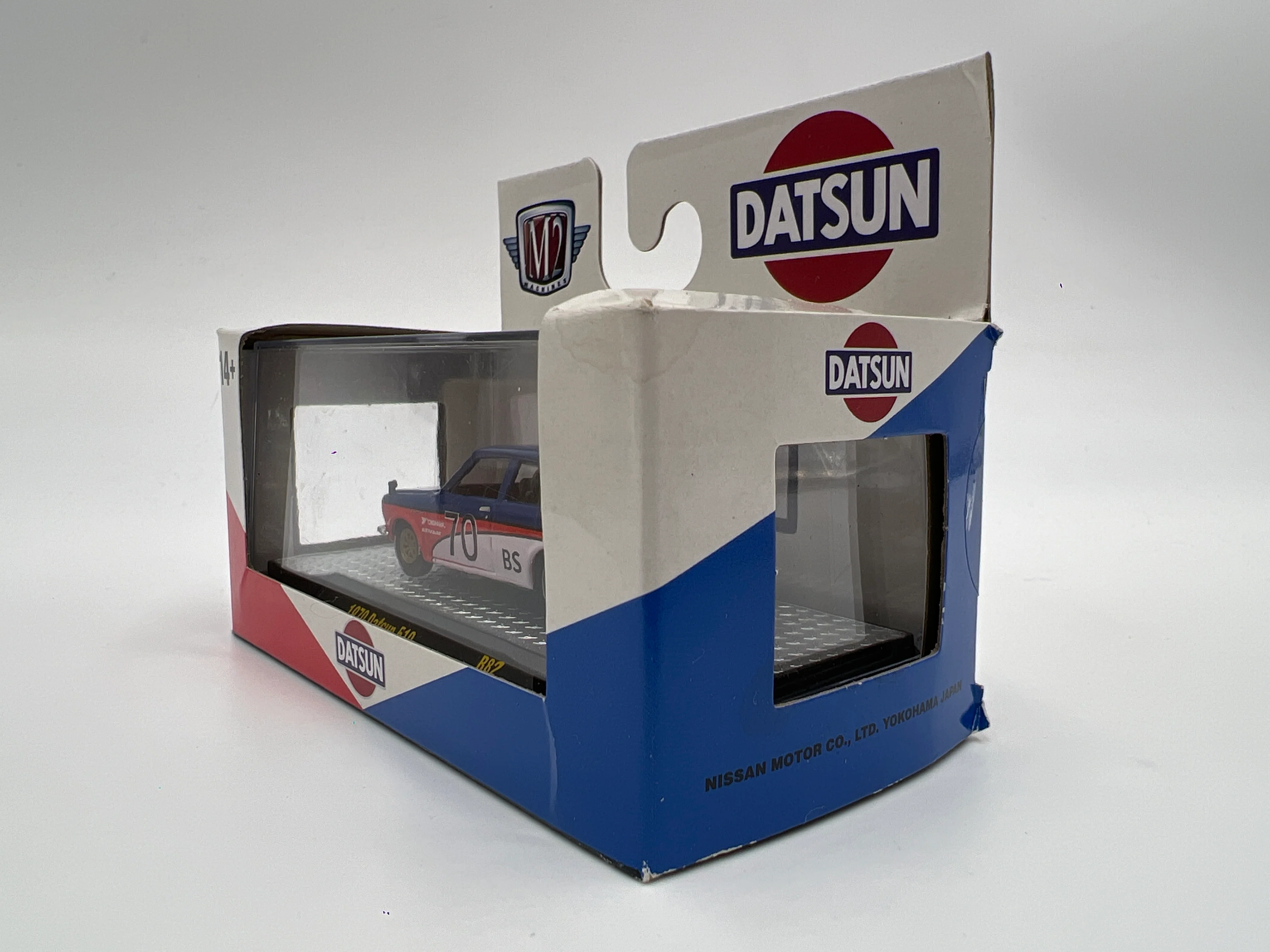 M2 Machines Auto-Thentics 1970 Datsun 510 R82 - Image 4