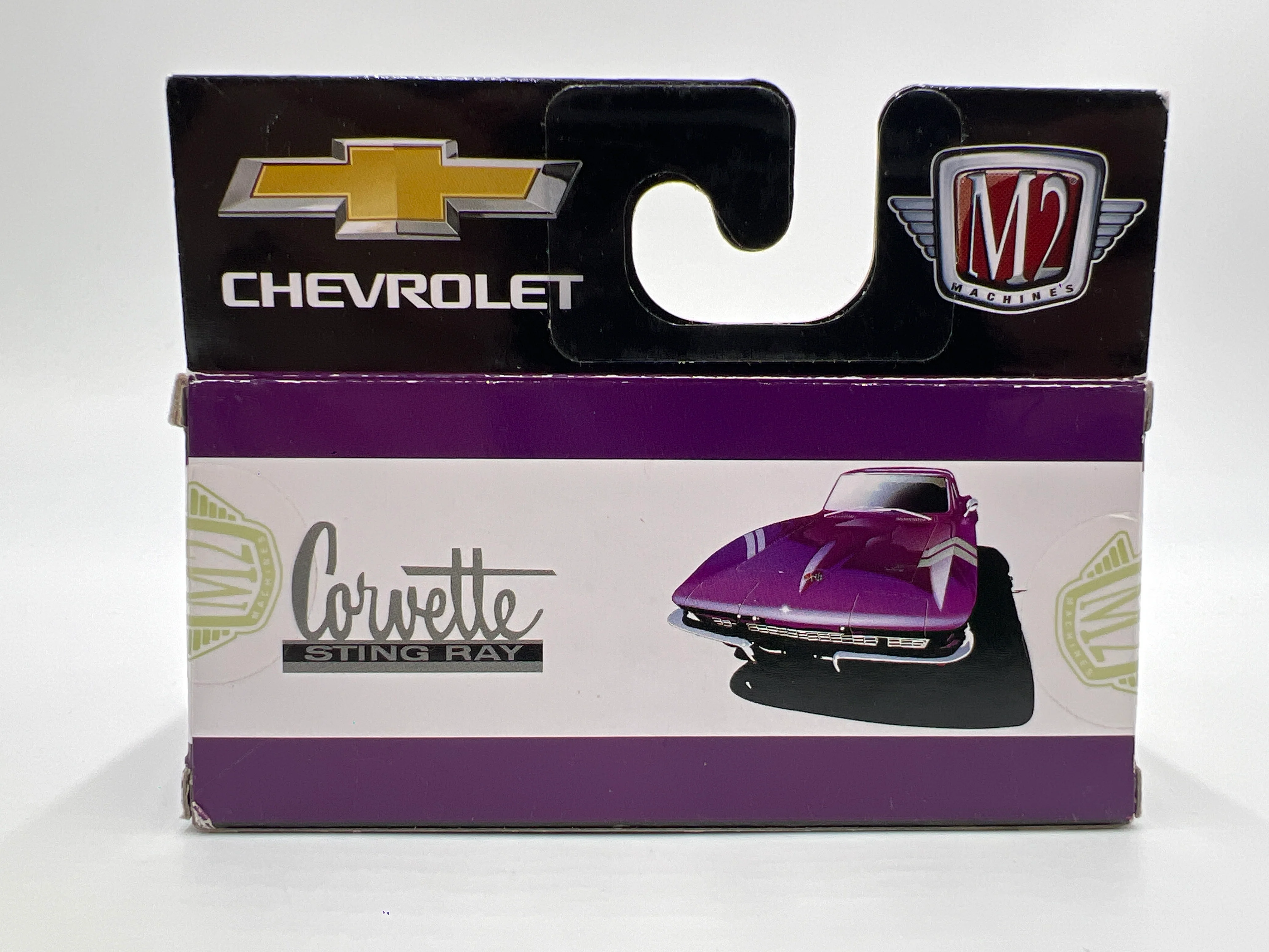 M2 Machines 1966 Chevrolet Corvette 427 Purple R78 - Image 5