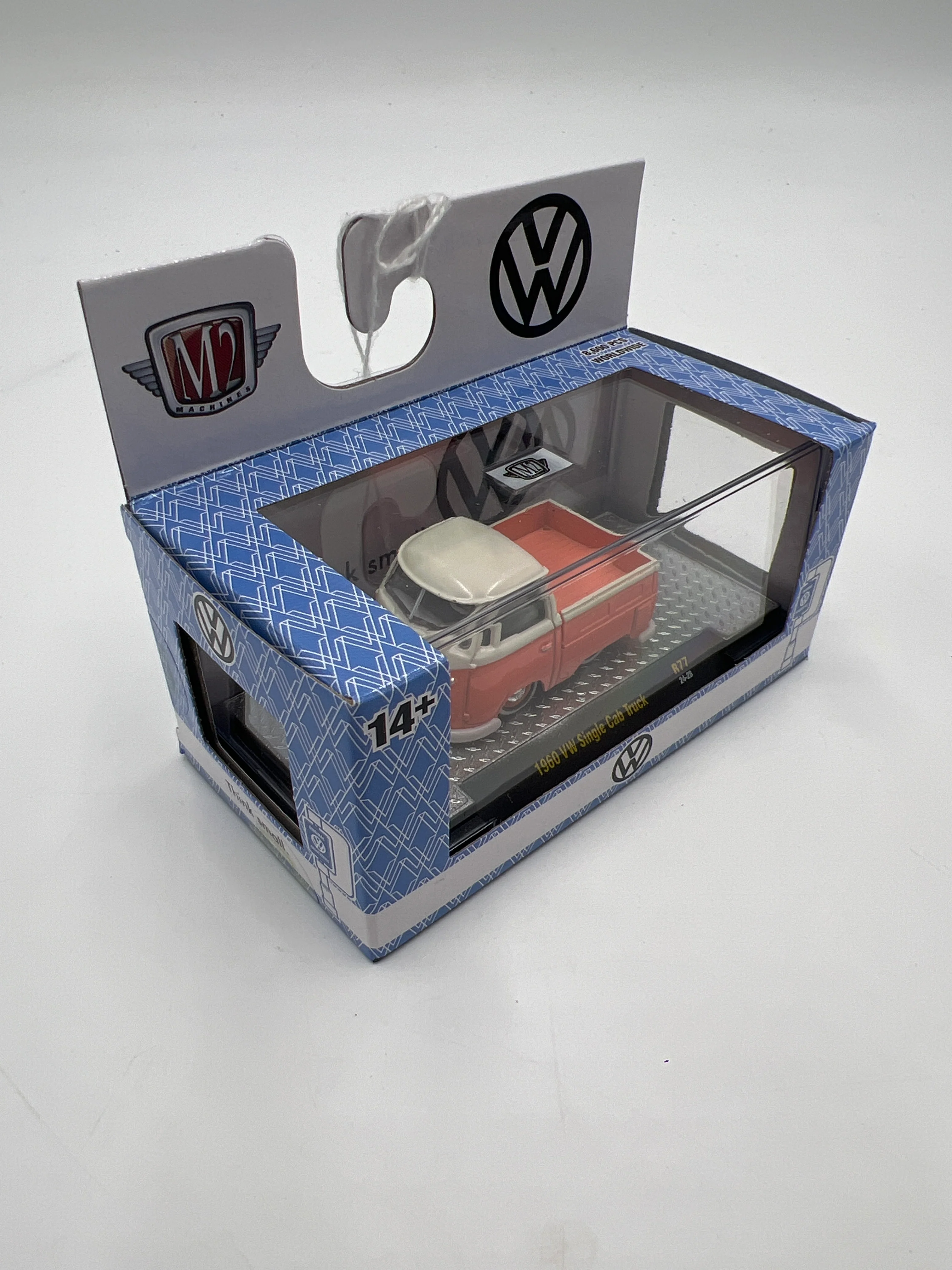 M2 Machines 1960 VW Single Cab Truck R77 - Image 4