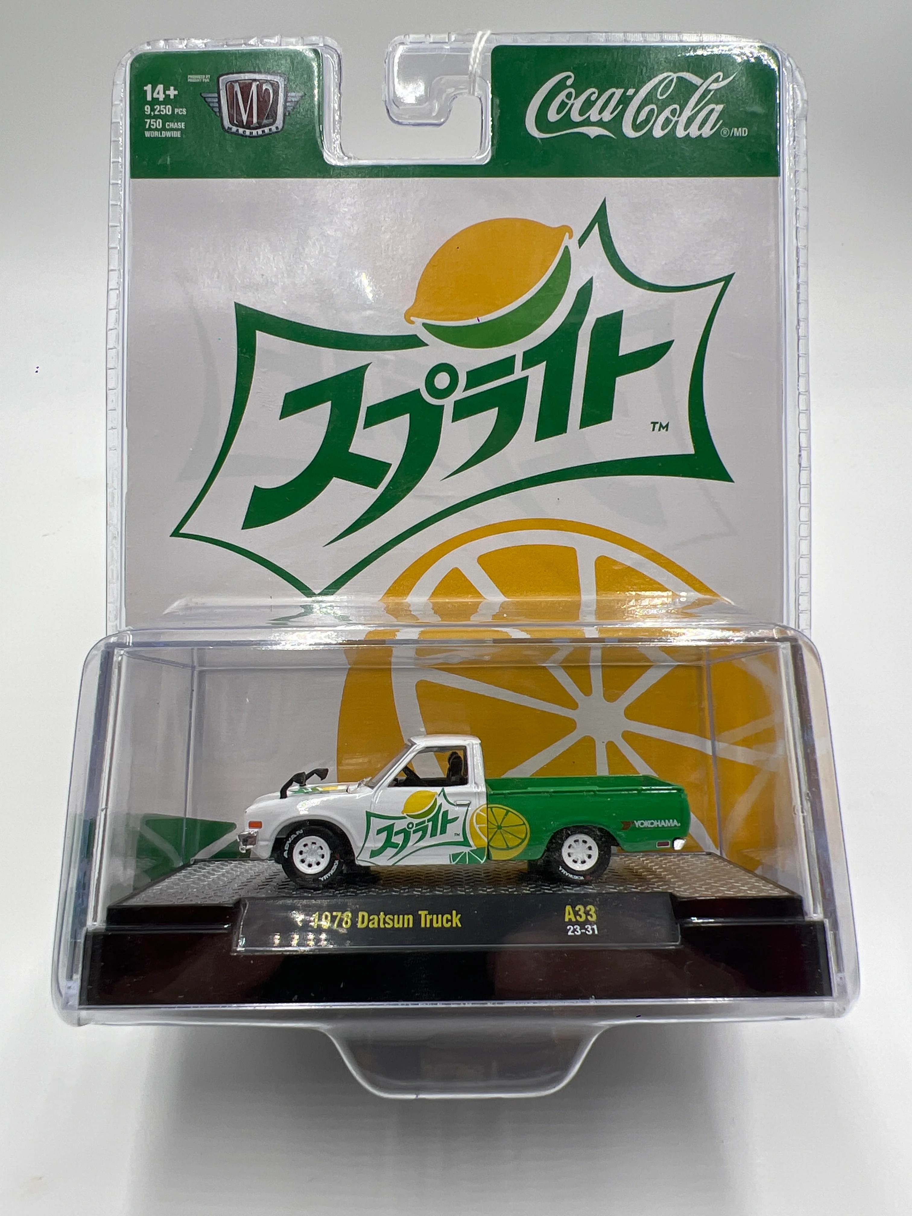 M2 Machines Sprite 1978 Datsun Truck White/Green A33 194E - Image 2