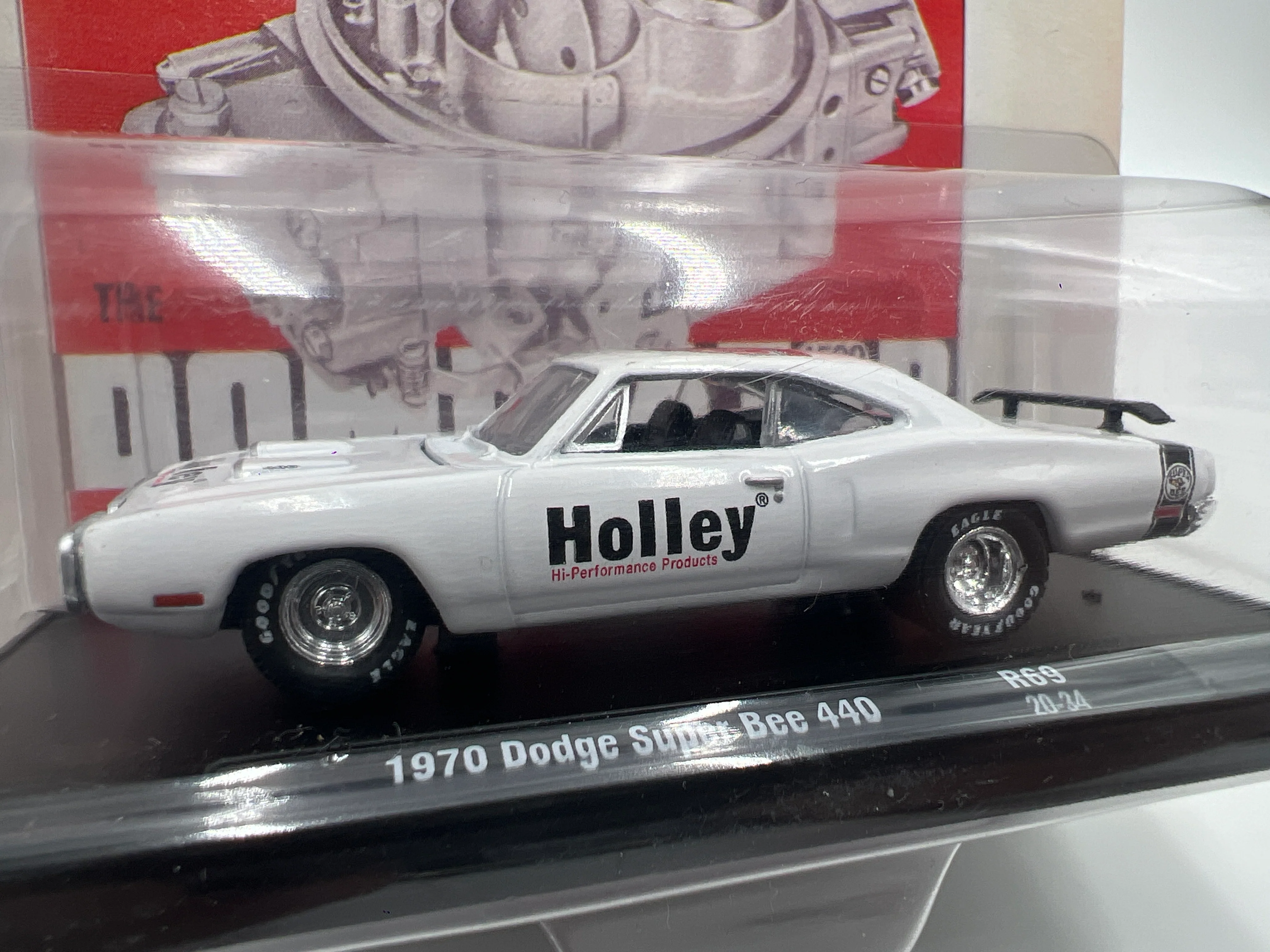 M2 Machines Auto-Drivers 1970 Dodge Charger Super Bee 440 White Holley R69 191E - Image 2