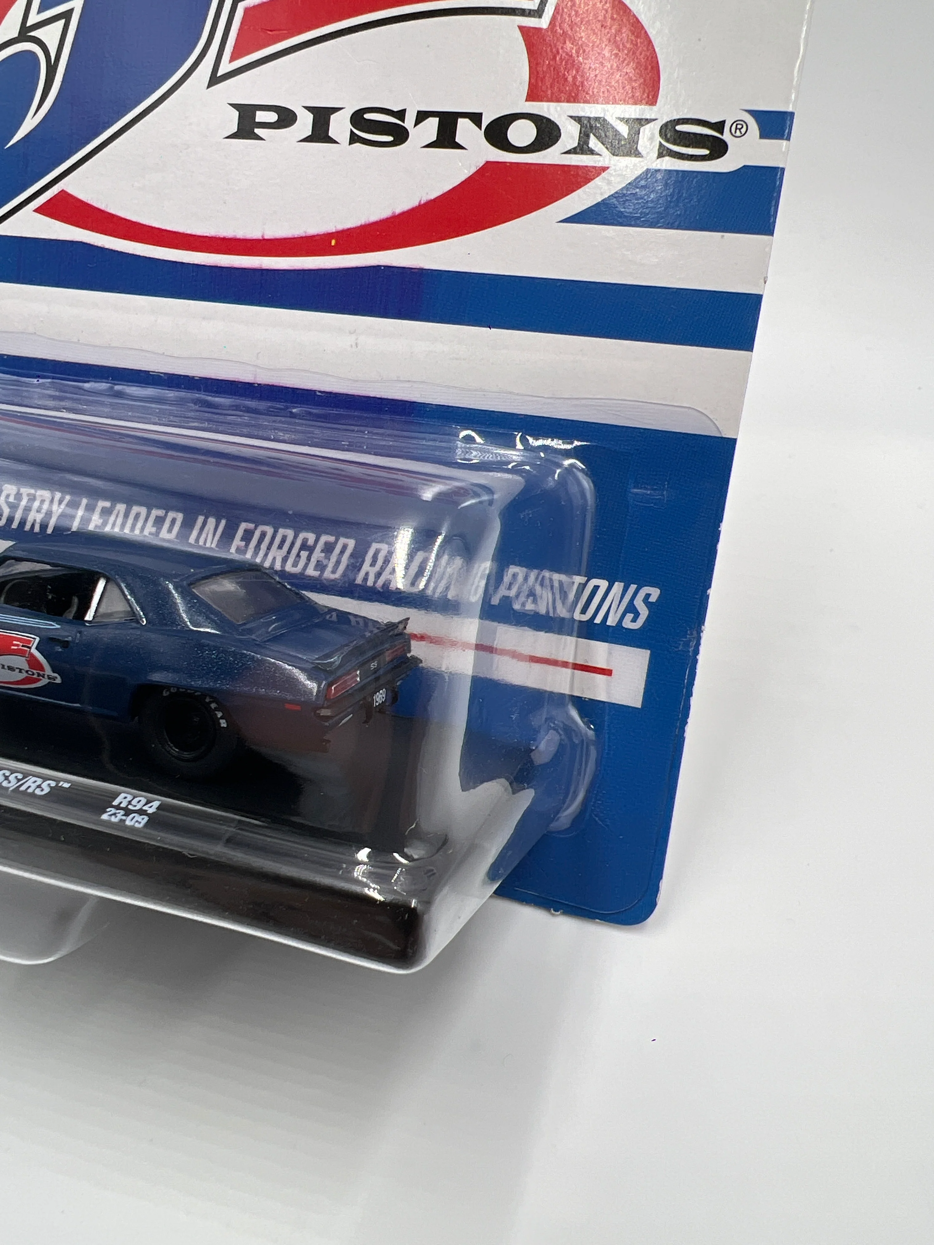 M2 Machines Auto-Drivers 1969 Chevrolet Camaro SS/RS Blue JE Pistons R94 192D - Image 3