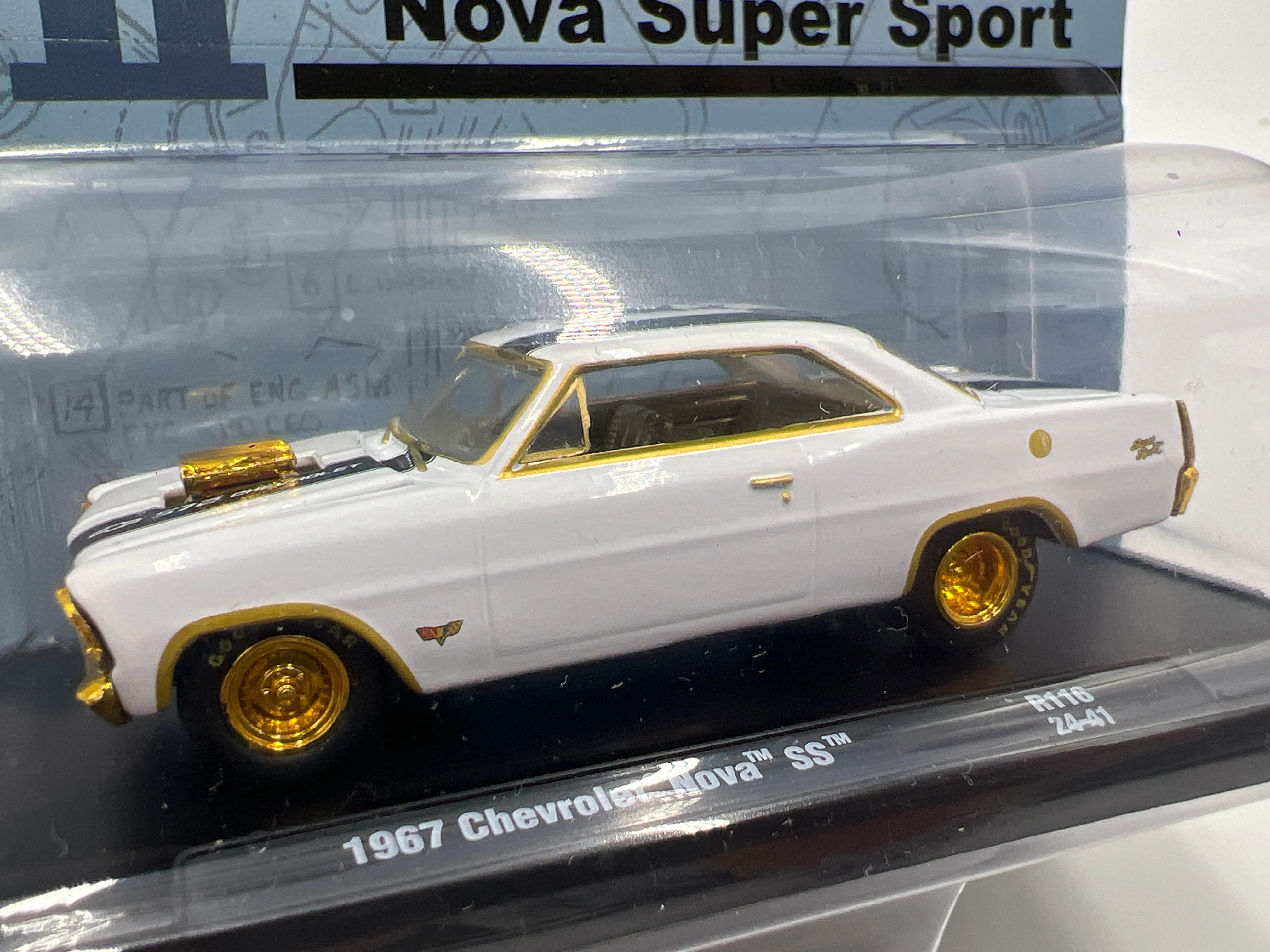 M2 Machines Auto-Drivers CHASE 1967 Chevrolet Nova SS White R116 Cracked Blister - Image 2