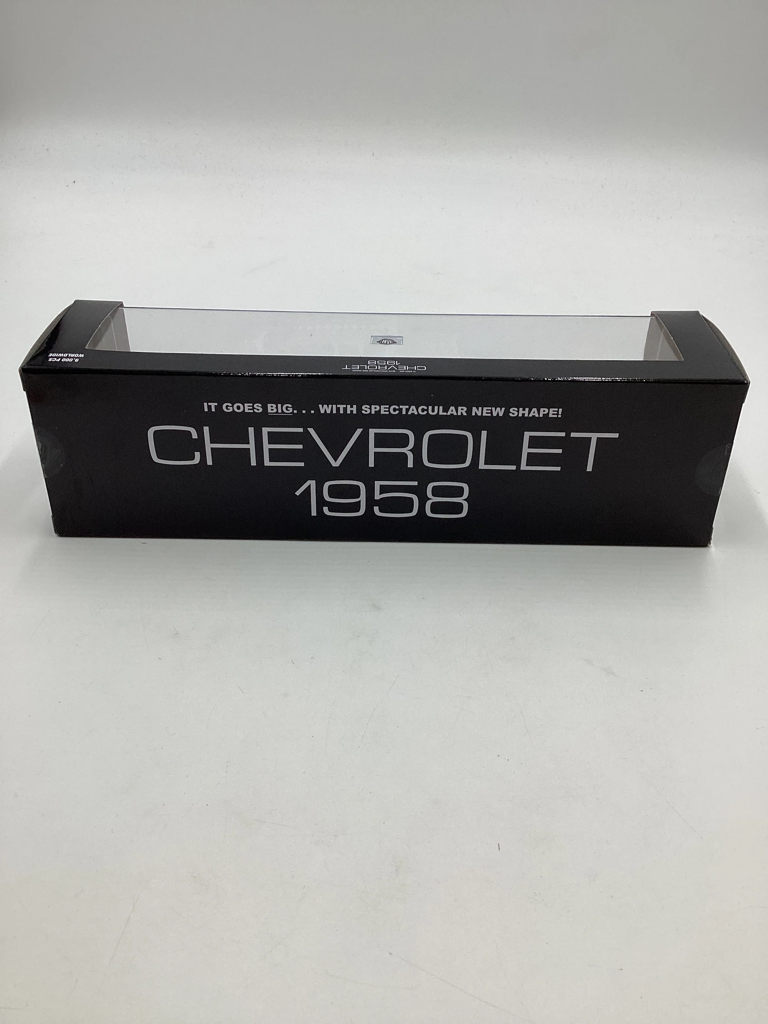 M2 Machines auto haulers 1958 Chevrolet LCF & 1958 Chevrolet Impala Limo R74 - Image 12
