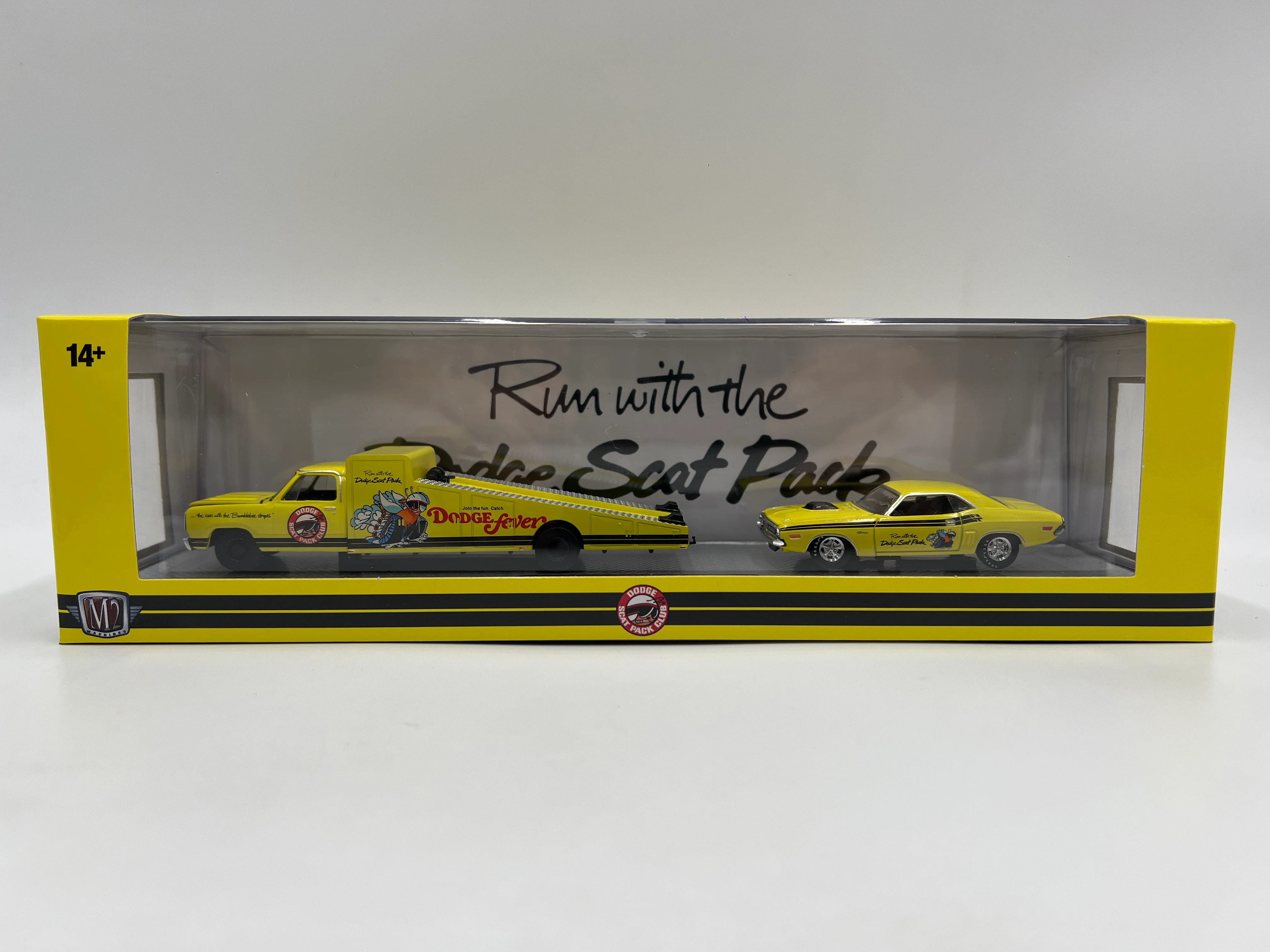 M2 Machines Auto Haulers 1974 Dodge Truck & 1971 Dodge Challenger R/T R88