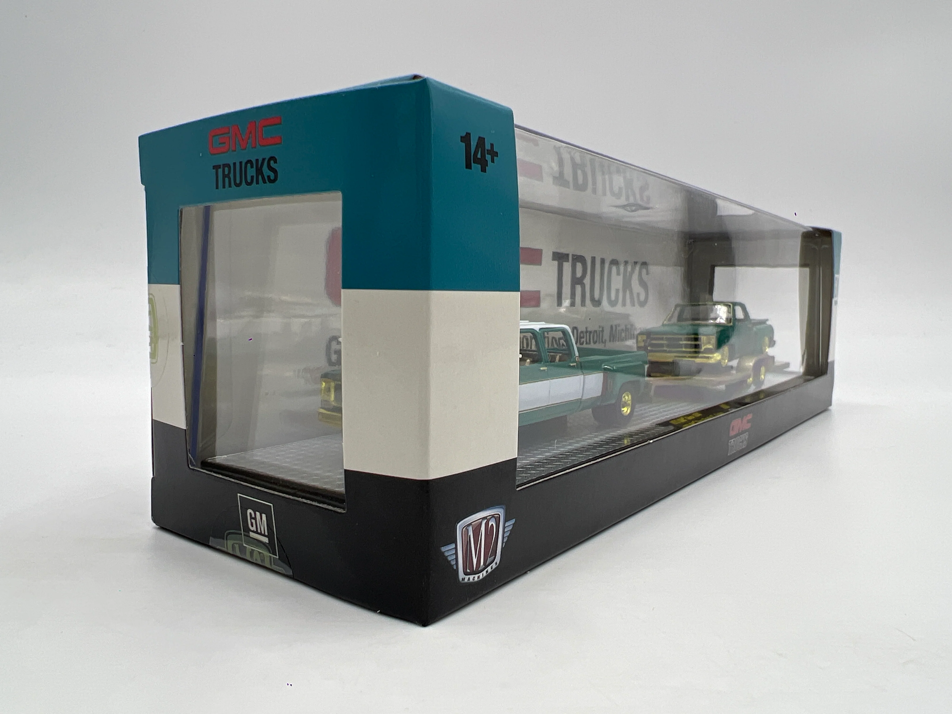 M2 Machines Auto Haulers CHASE 1973 GMC Sierra 3500 & 1976 GMC Sierra Grande 15 R88 - Image 4