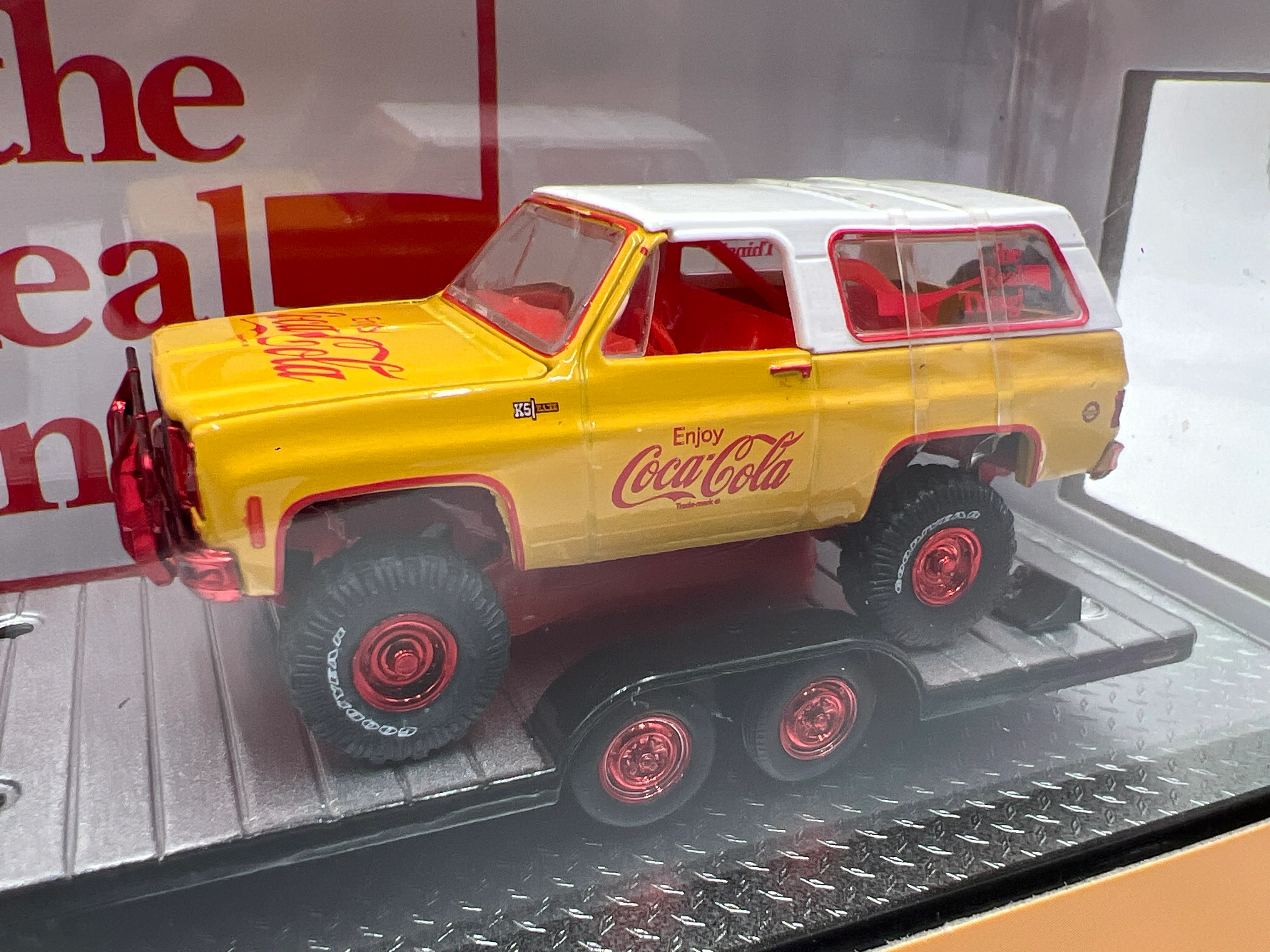 M2 Machines Auto Haulers CHASE Coca Cola 1972 Chevrolet Cheyenne Super 30 & 1973 Chevrolet K5 Blazer TW28 - Image 3