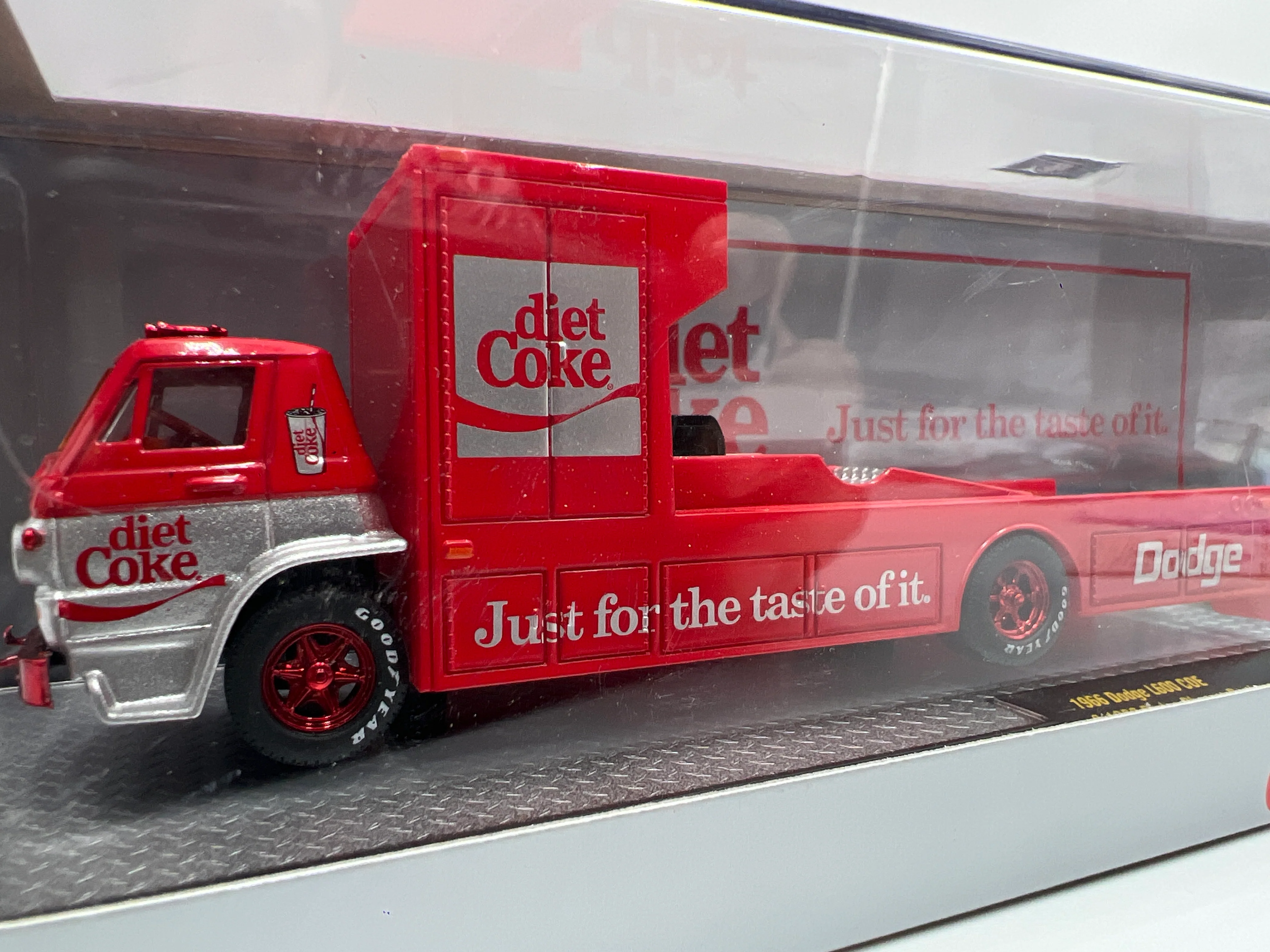 M2 Machines Auto Haulers CHASE Diet Coke 1966 Dodge L600 COE & 1969 Dodge Charger Daytona Hemi TW12 - Image 2