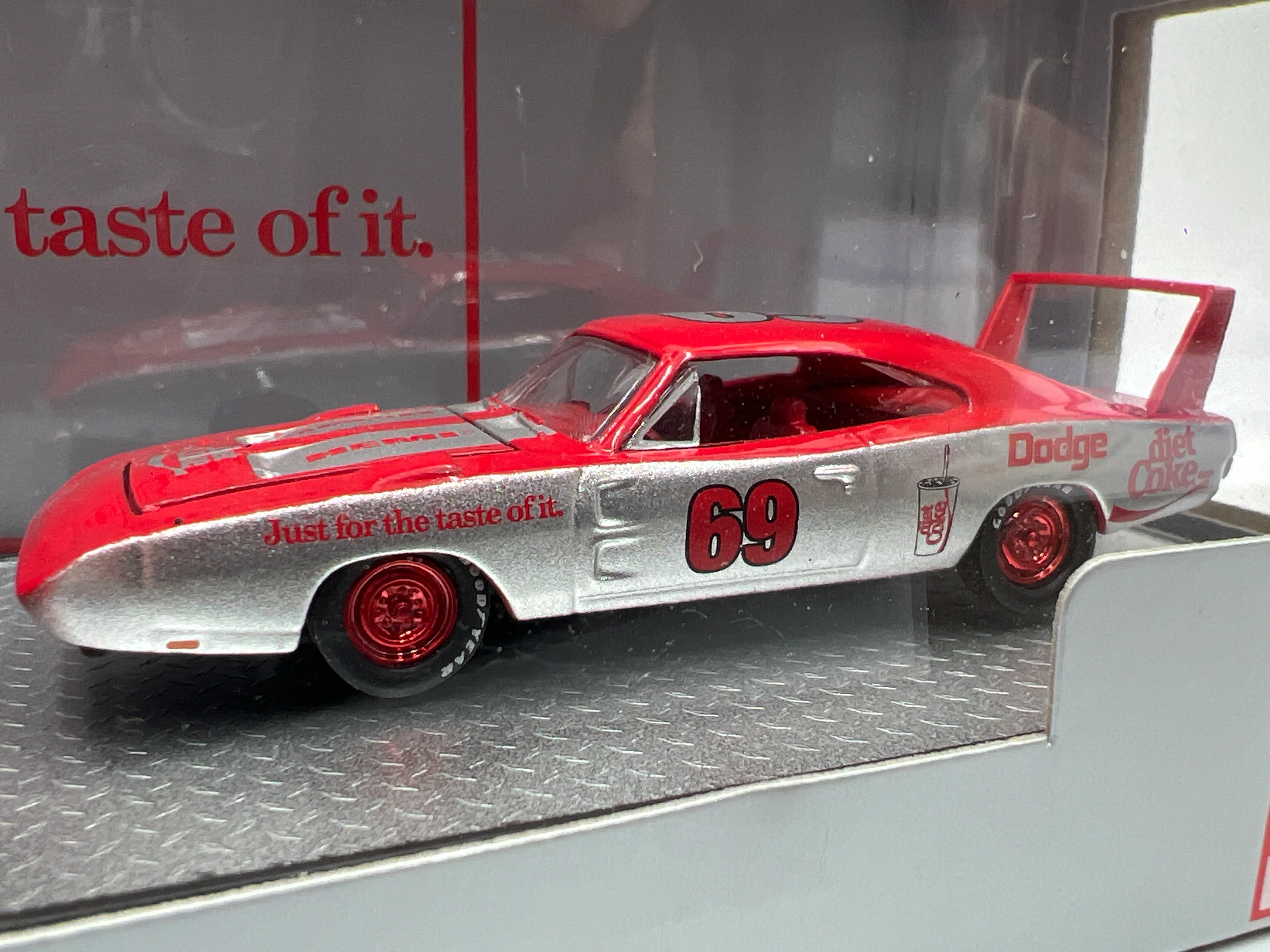 M2 Machines Auto Haulers CHASE Diet Coke 1966 Dodge L600 COE & 1969 Dodge Charger Daytona Hemi TW12 - Image 3