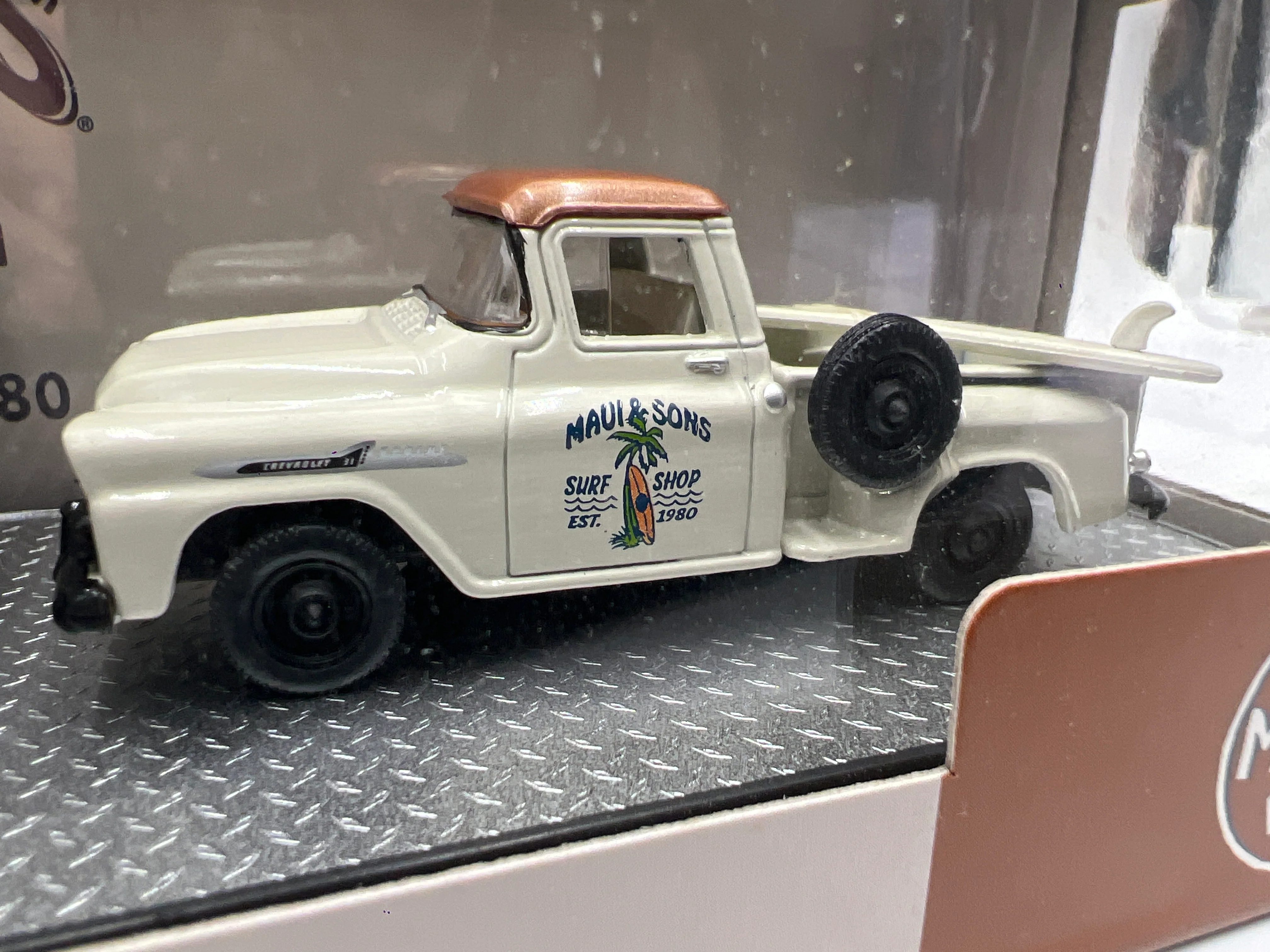 M2 Machines Auto Haulers Maui & Sons 1968 Chevrolet C60 Truck & 1958 Chevrolet Apache Stepside R48 - Image 4