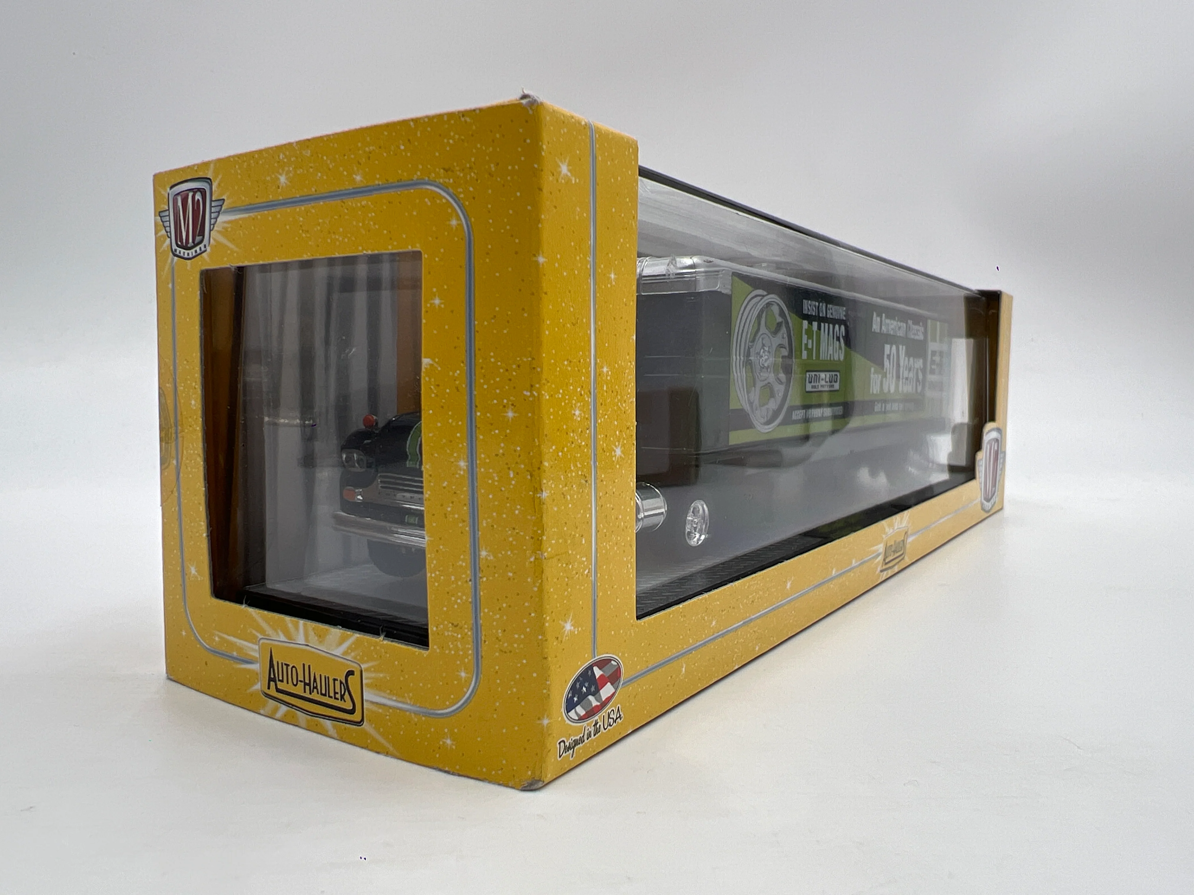 M2 Machines Auto Haulers Premium Edition 1958 Chevrolet Spartan LCF & E-T MAGS Trailer 12-06 - Image 3