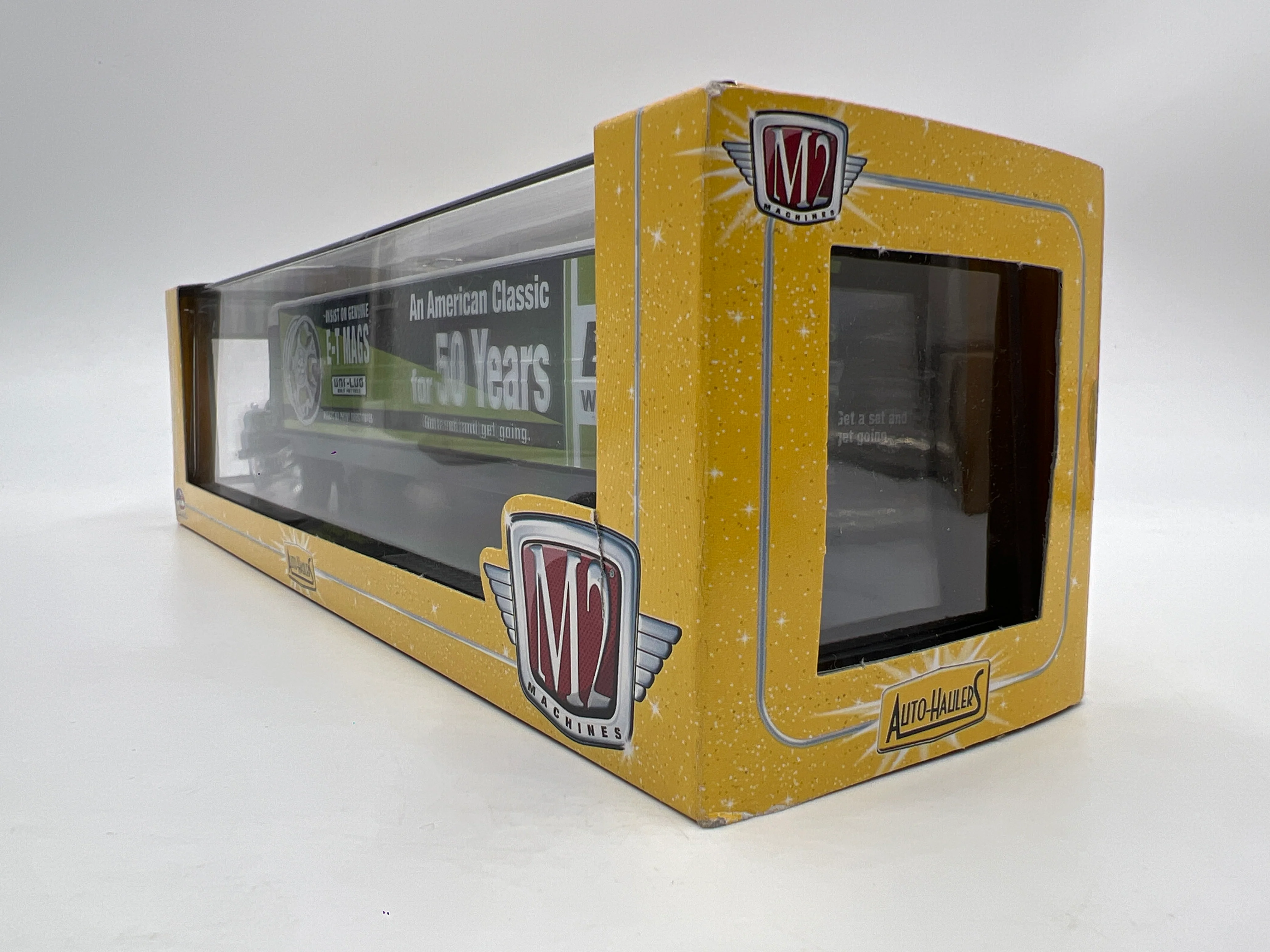 M2 Machines Auto Haulers Premium Edition 1958 Chevrolet Spartan LCF & E-T MAGS Trailer 12-06 - Image 4