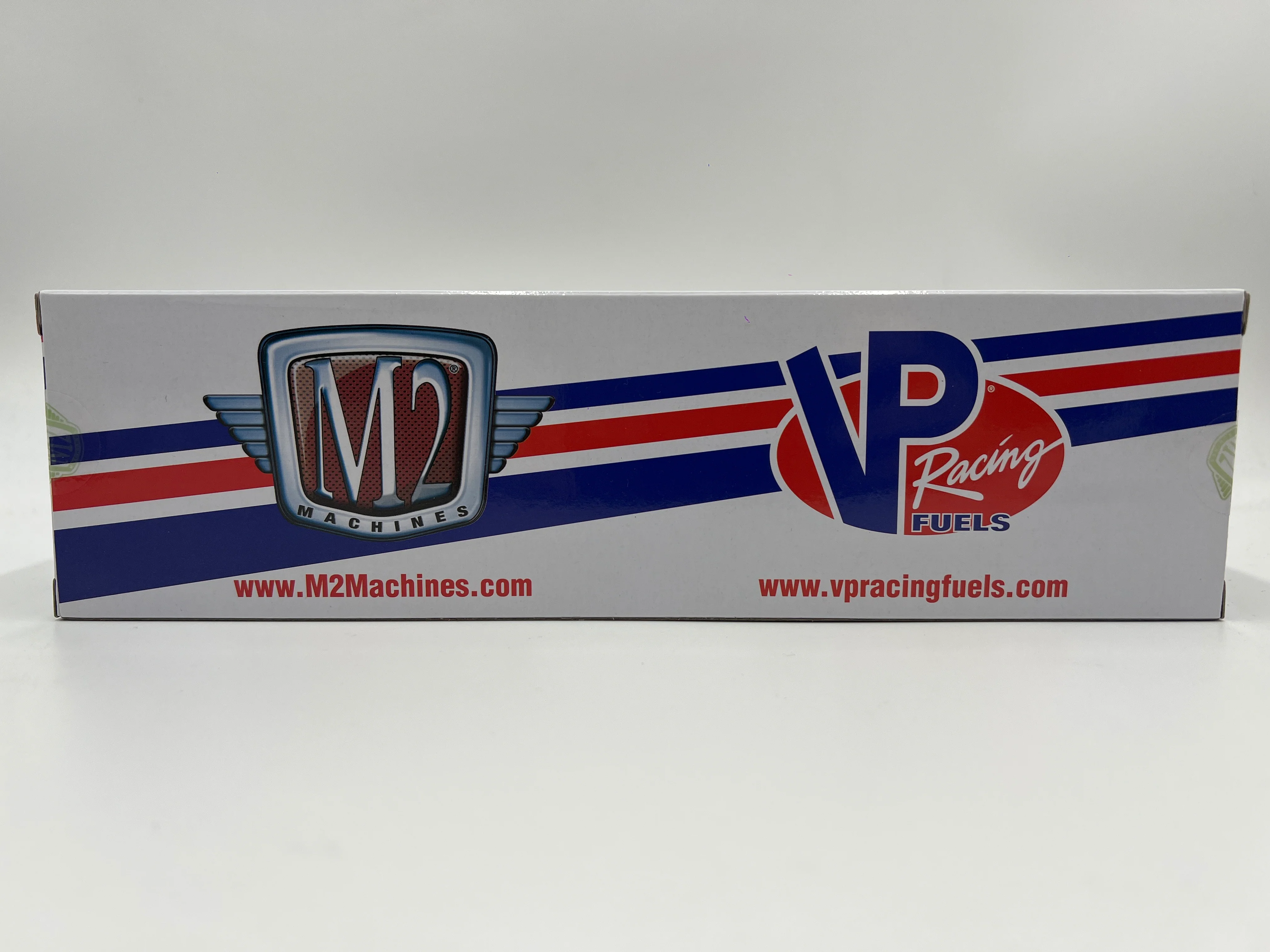 M2 Machines Auto Haulers VP Racing 1970 Dodge L600 & 1969 Plymouth Road Runner 440 6-Pack R43 - Image 7