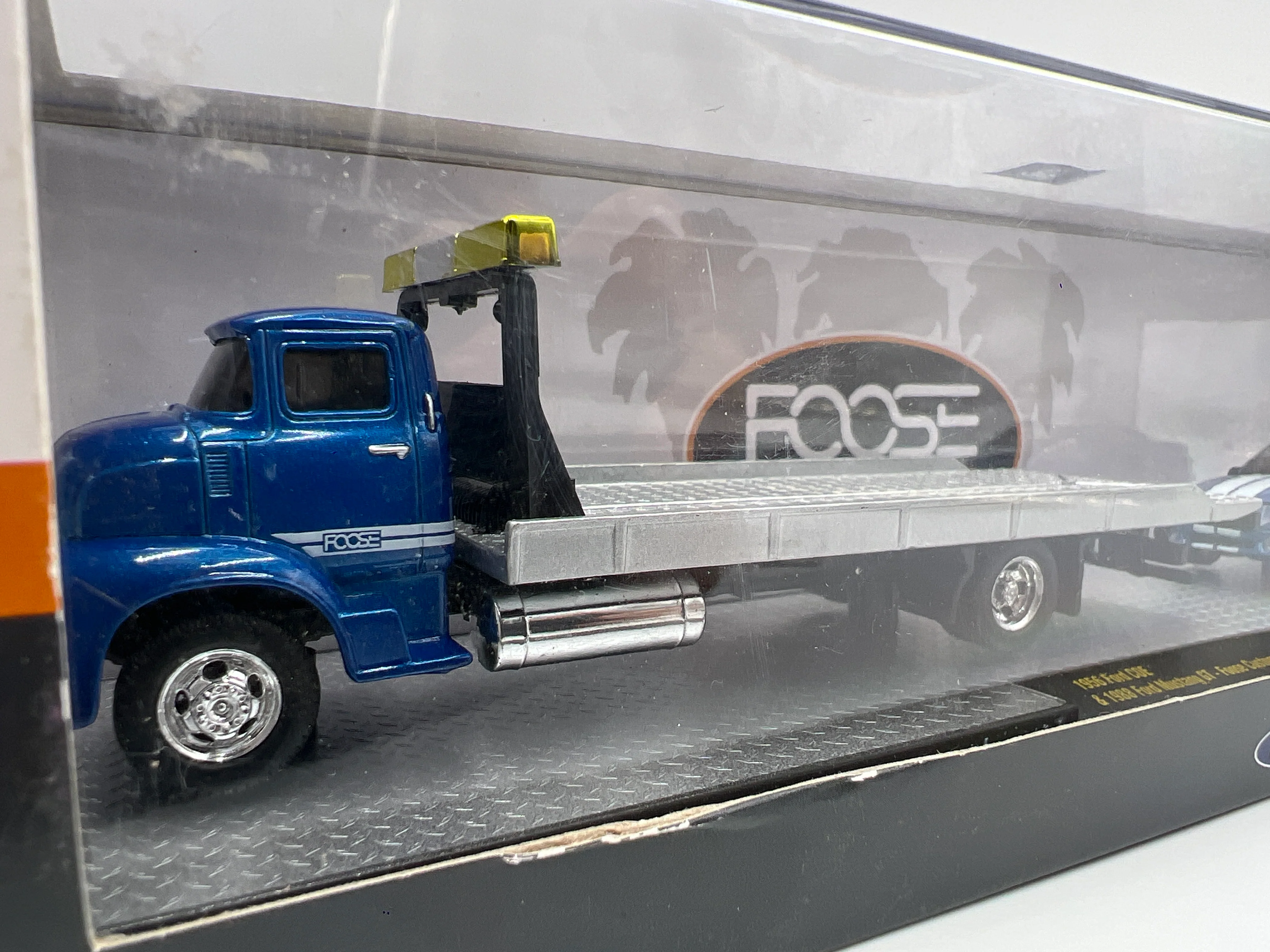 M2 Machines Auto Haulers Walmart Exclusive 1956 Ford COE & 1988 Ford Mustang GT Foose Custom S40 - Image 2