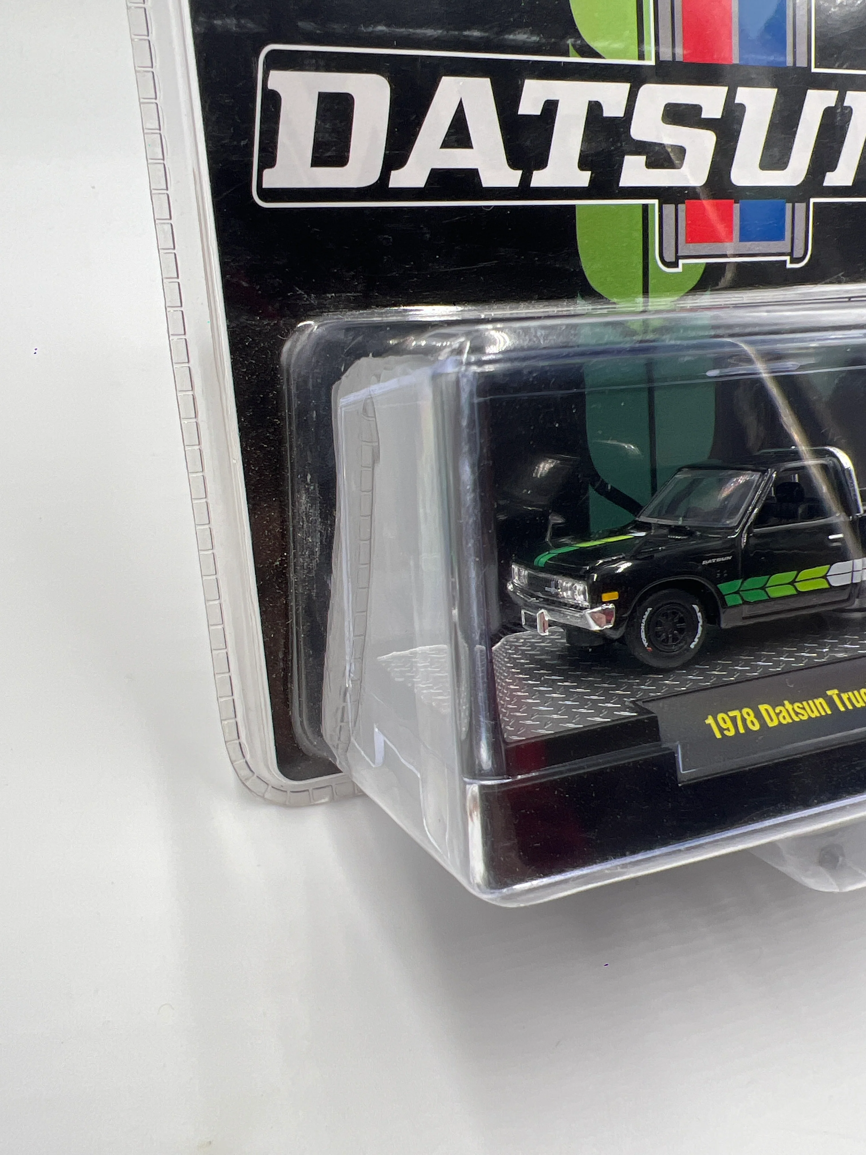 M2 Machines 1978 Datsun Truck Black HS03 194F - Image 5
