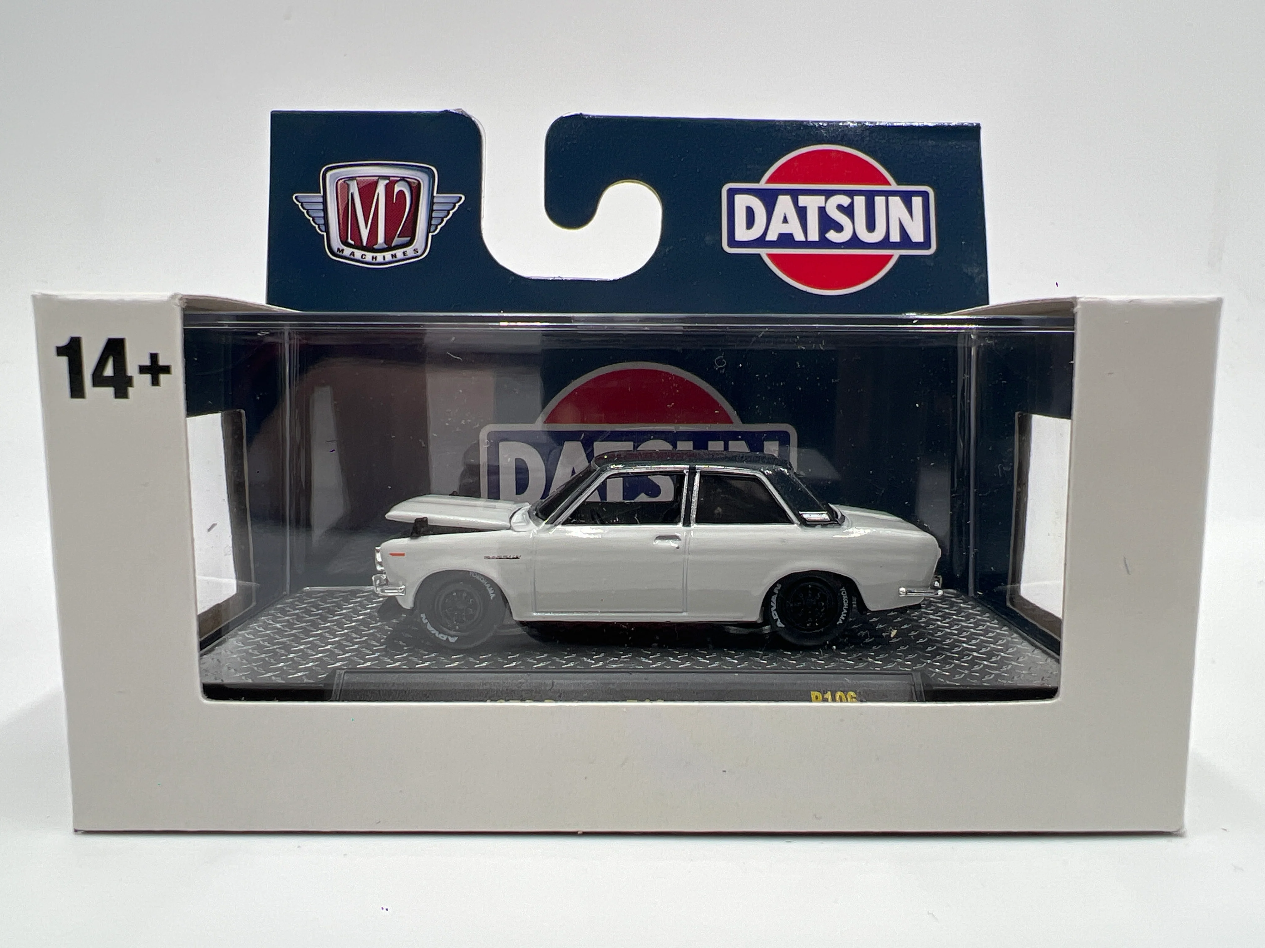 M2 Machines R106 1970 Datsun 510 White