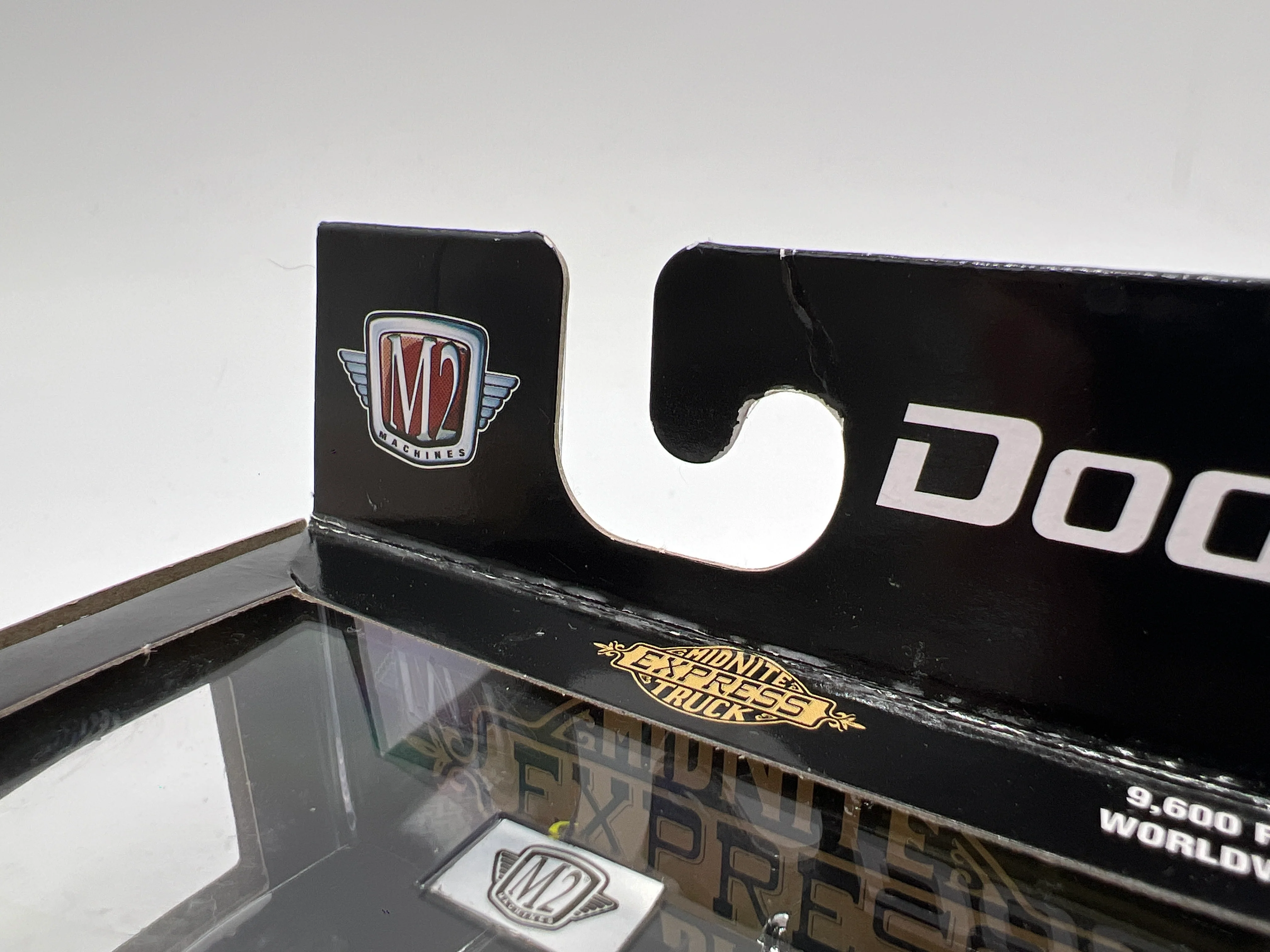M2 Machines Walmart Exclusive 1978 Dodge Adventurer 150 Midnite Express Truck Black WMTS18 - Image 5