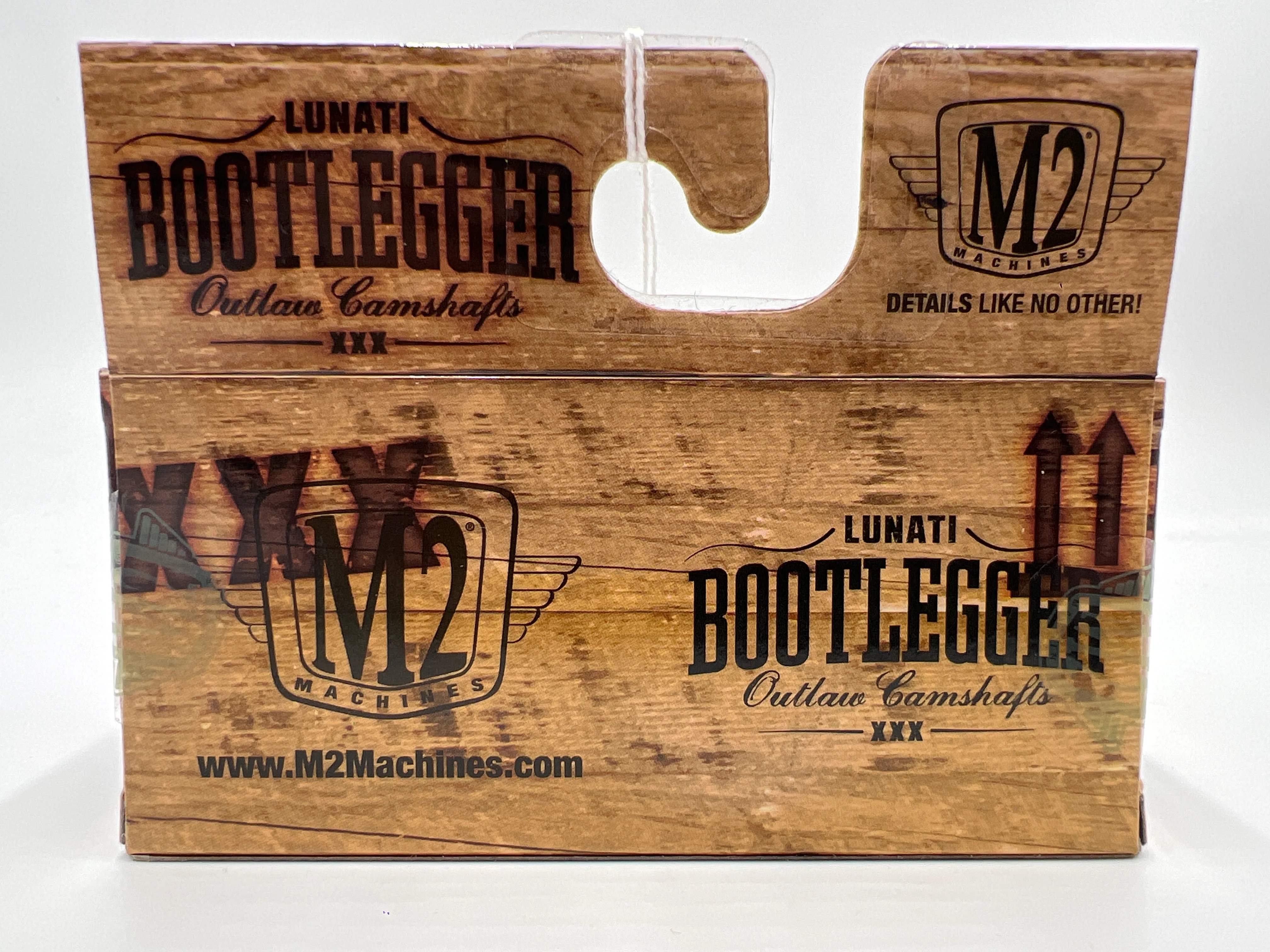 M2 Machines Bootlegger 1971 Plymouth Cuda 440 6-Pack Black S45 - Image 6