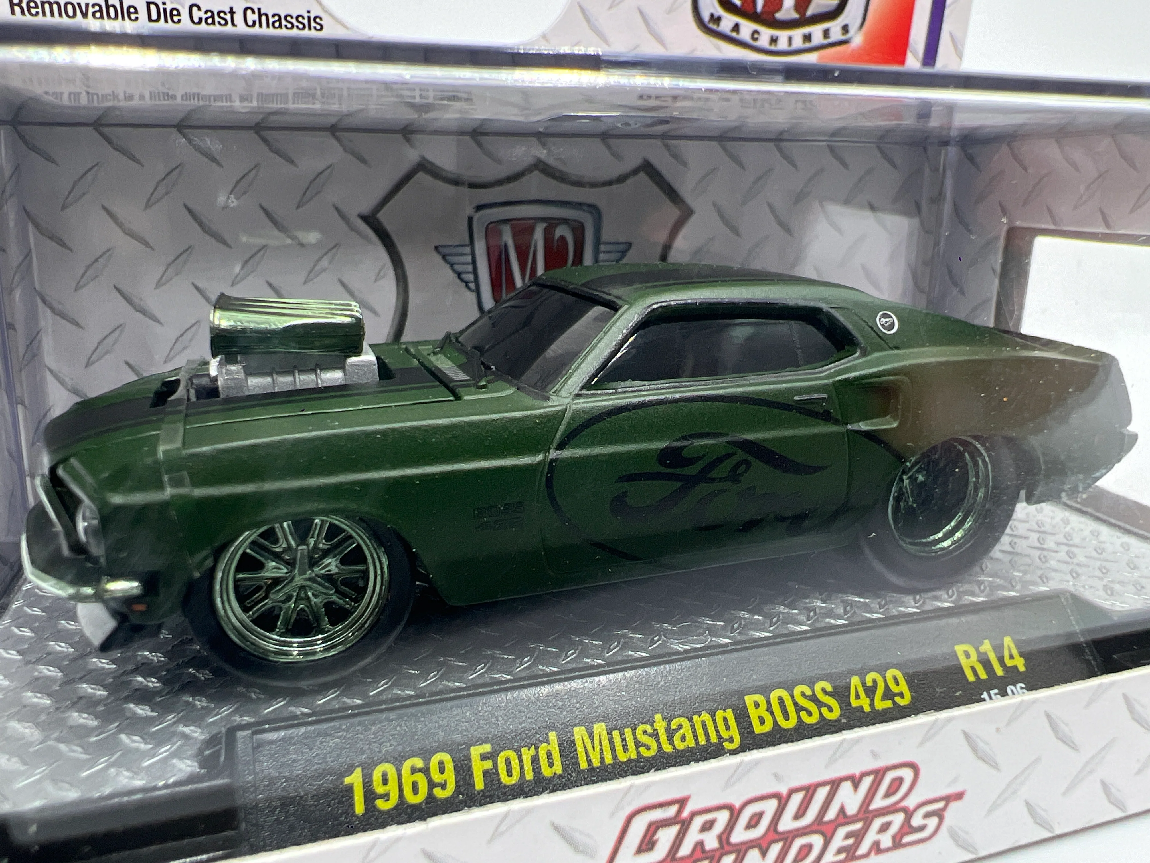 M2 Machines Ground Pounders 1969 Ford Mustang Boss 429 Dark Green R14 - Image 3